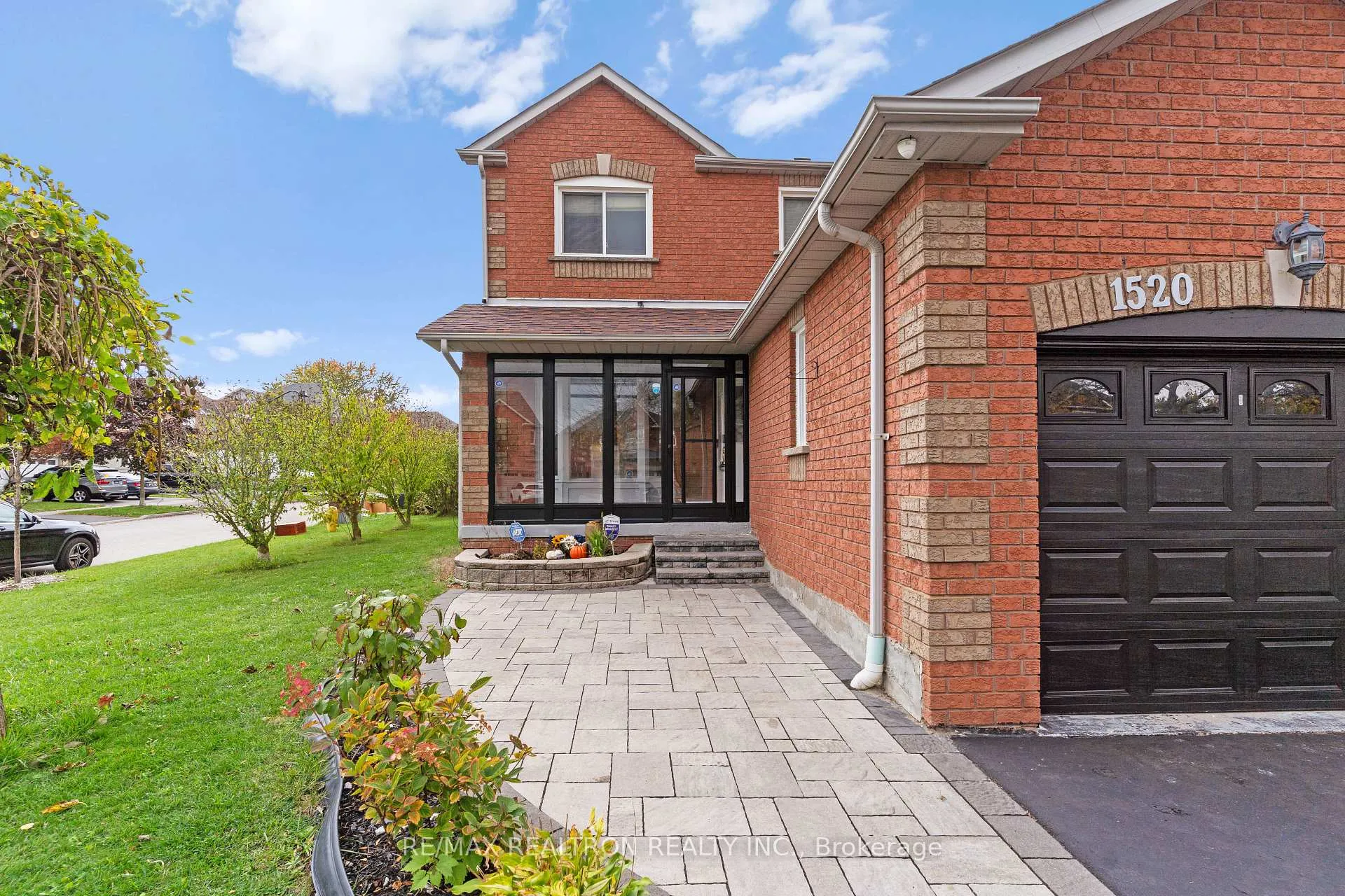 Photo 2 of 1520 Sandhurst Crescent, Pickering, Highbush — HOMEH