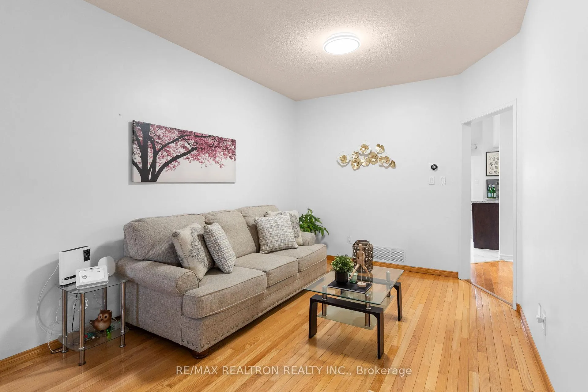 Photo 9 of 1520 Sandhurst Crescent, Pickering, Highbush — HOMEH