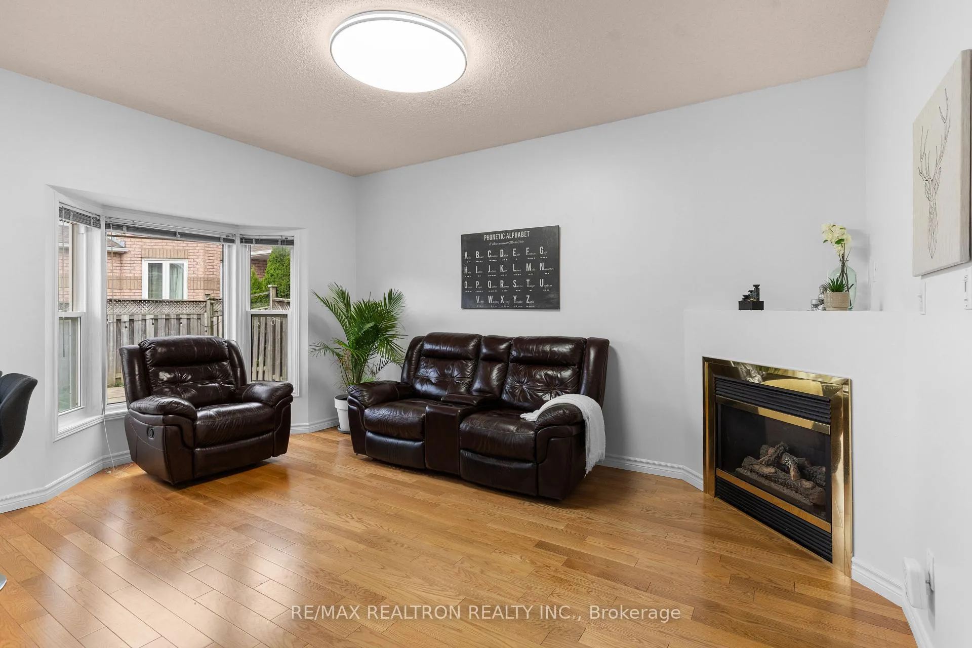 Photo 12 of 1520 Sandhurst Crescent, Pickering, Highbush — HOMEH