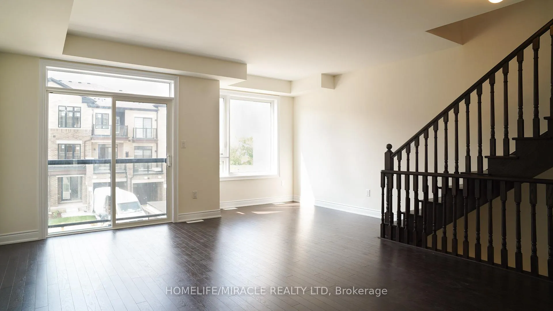 Photo 8 of 68 Tennant Circle, Vaughan, Vellore Village — HOMEH