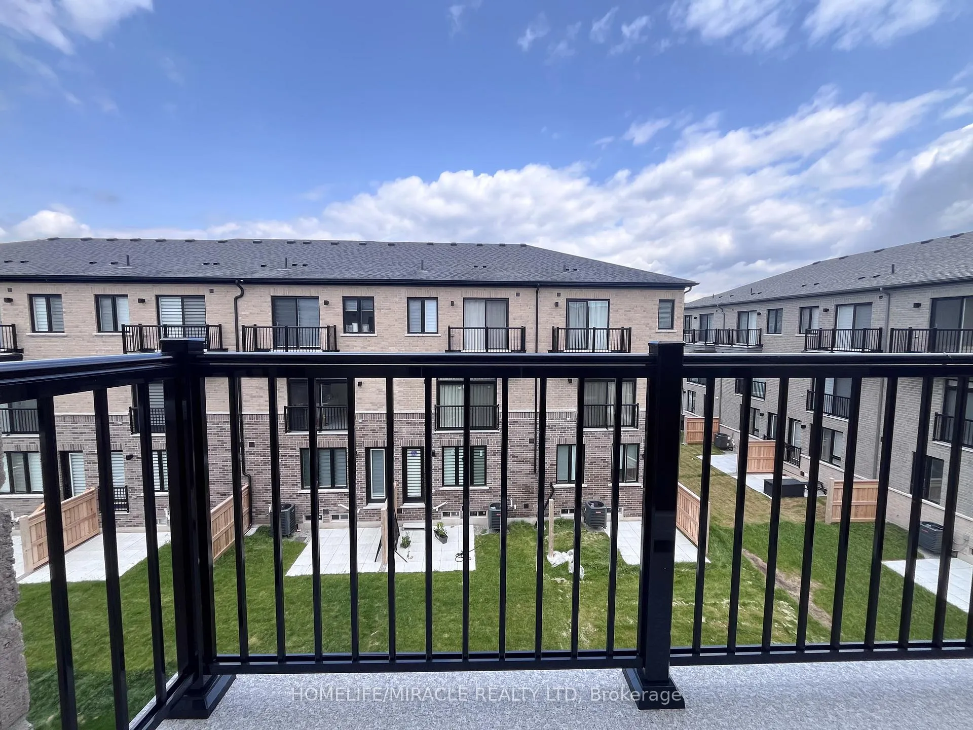 Photo 25 of 68 Tennant Circle, Vaughan, Vellore Village — HOMEH