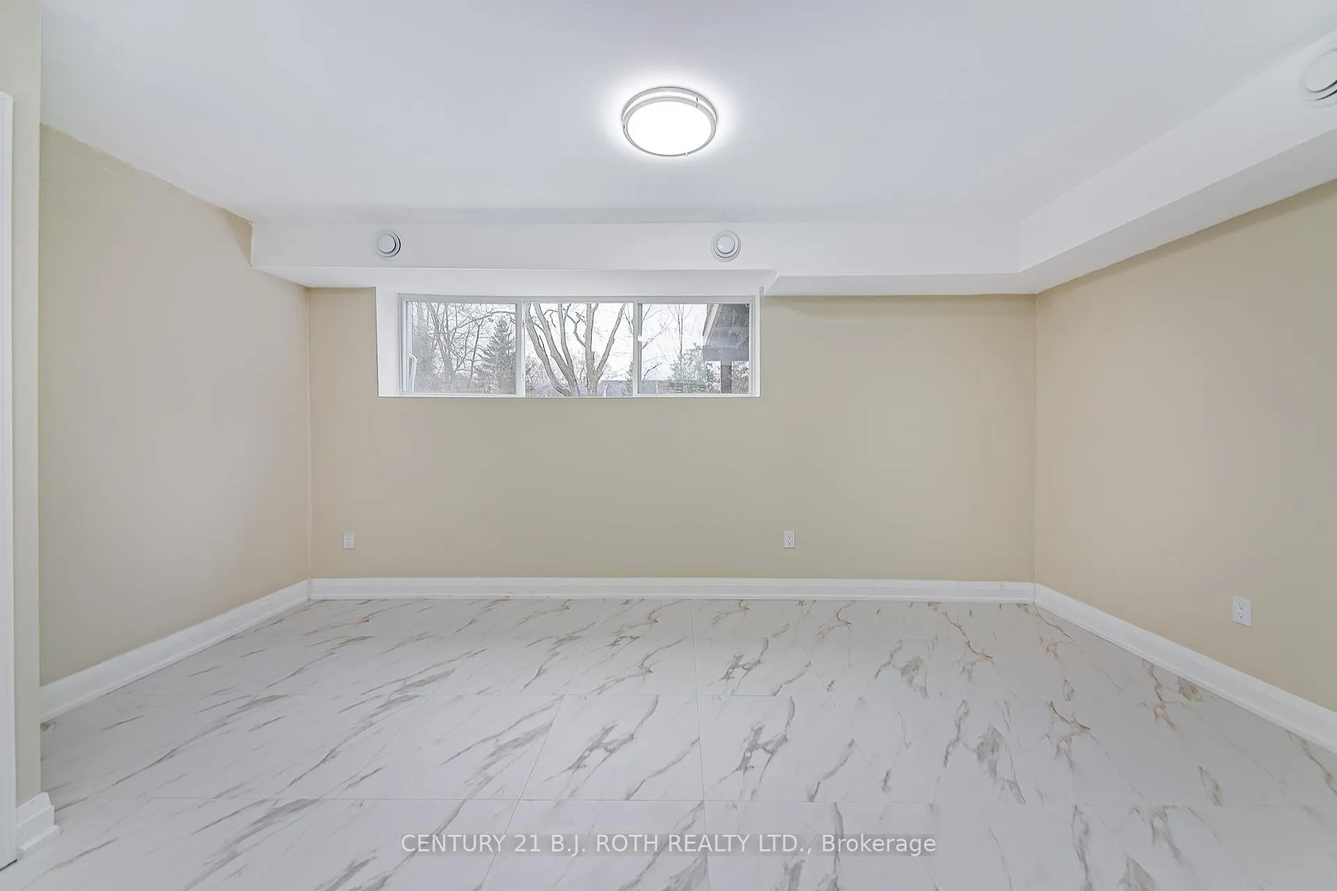 Photo 3 of Unit 1, 98 Peel Street, Barrie, Wellington — HOMEH