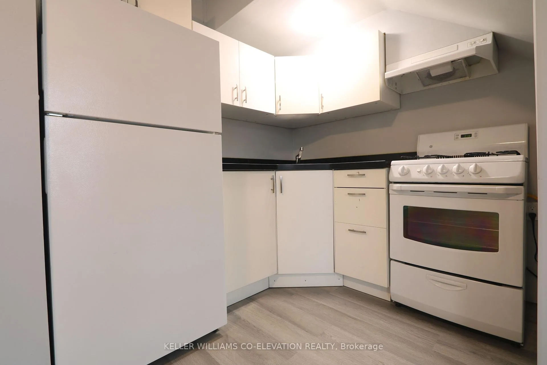 Photo 7 of 130 Sherman Avenue S, Hamilton, Gibson — HOMEH