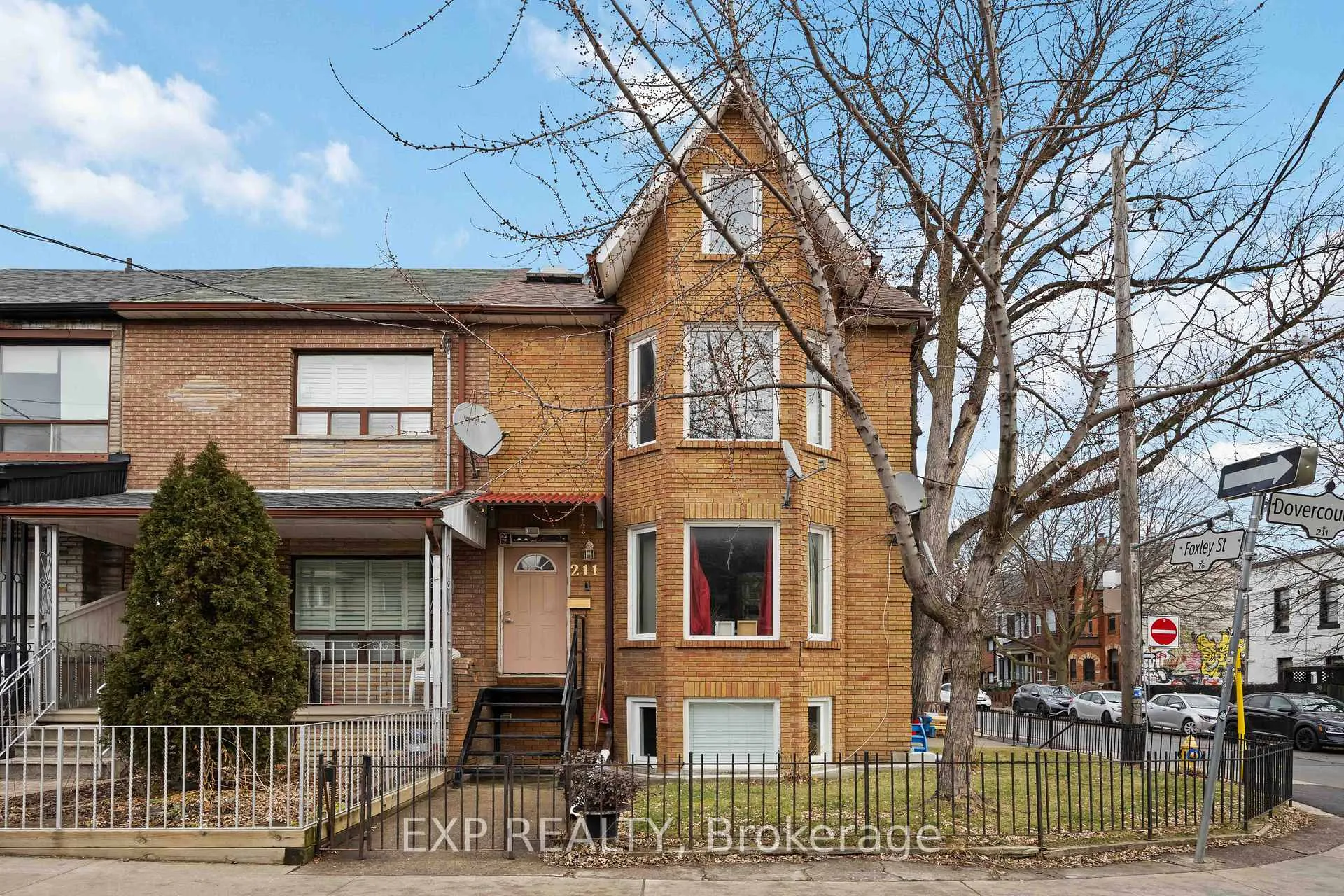 Photo 1 of Unit Upper, 211 Dovercourt Road, Toronto, Trinity-Bellwoods — HOMEH
