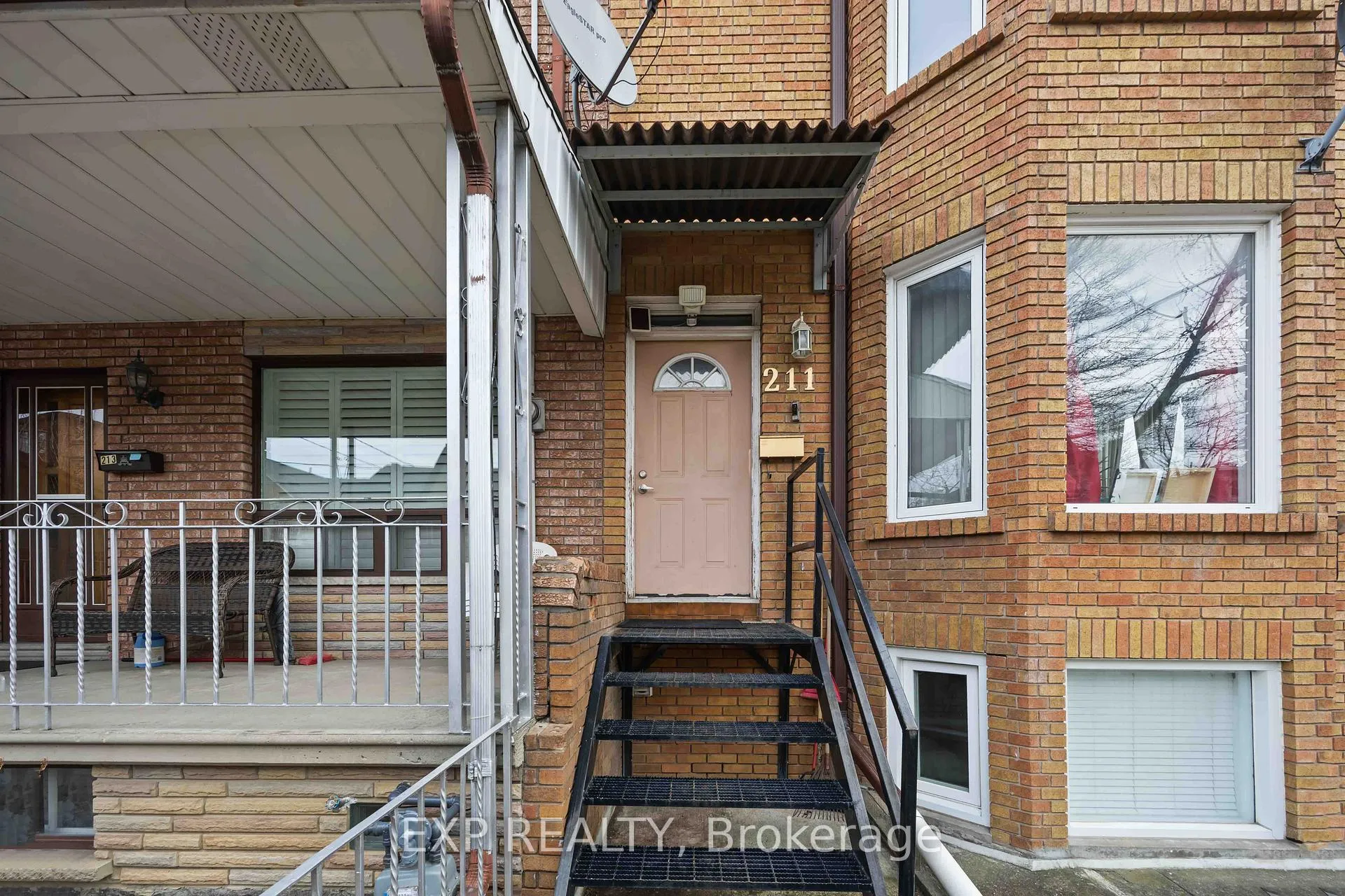 Photo 2 of Unit Upper, 211 Dovercourt Road, Toronto, Trinity-Bellwoods — HOMEH