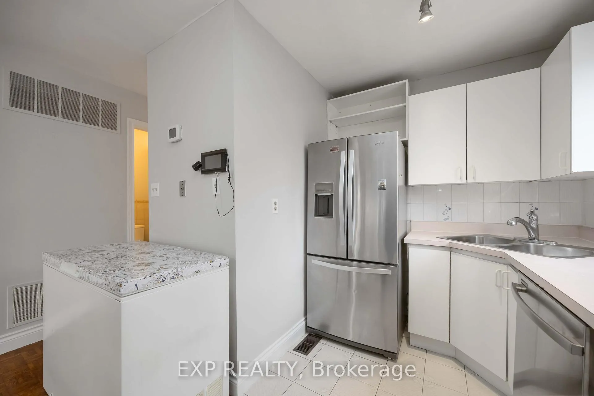 Photo 10 of Unit Upper, 211 Dovercourt Road, Toronto, Trinity-Bellwoods — HOMEH
