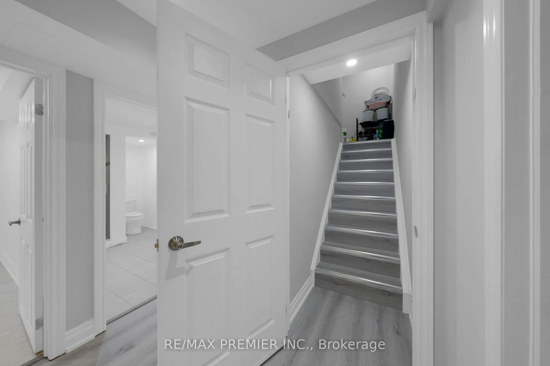 Photo 13 of Unit Basement, 370 Highglen Avenue, Markham, Middlefield — HOMEH