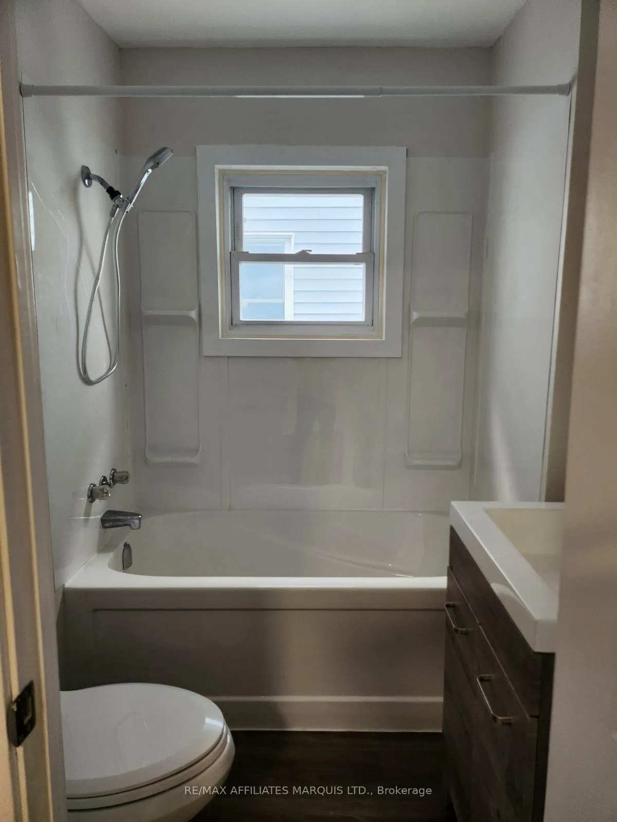 Photo 7 of 909 Second Street E, Cornwall — HOMEH