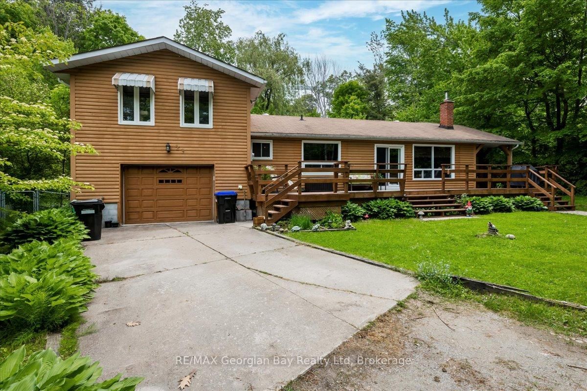 Front of 23 Duquette Crt N