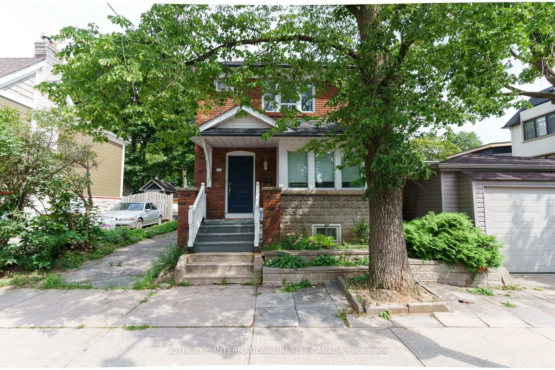 Front of 1565 Mount Pleasant Road