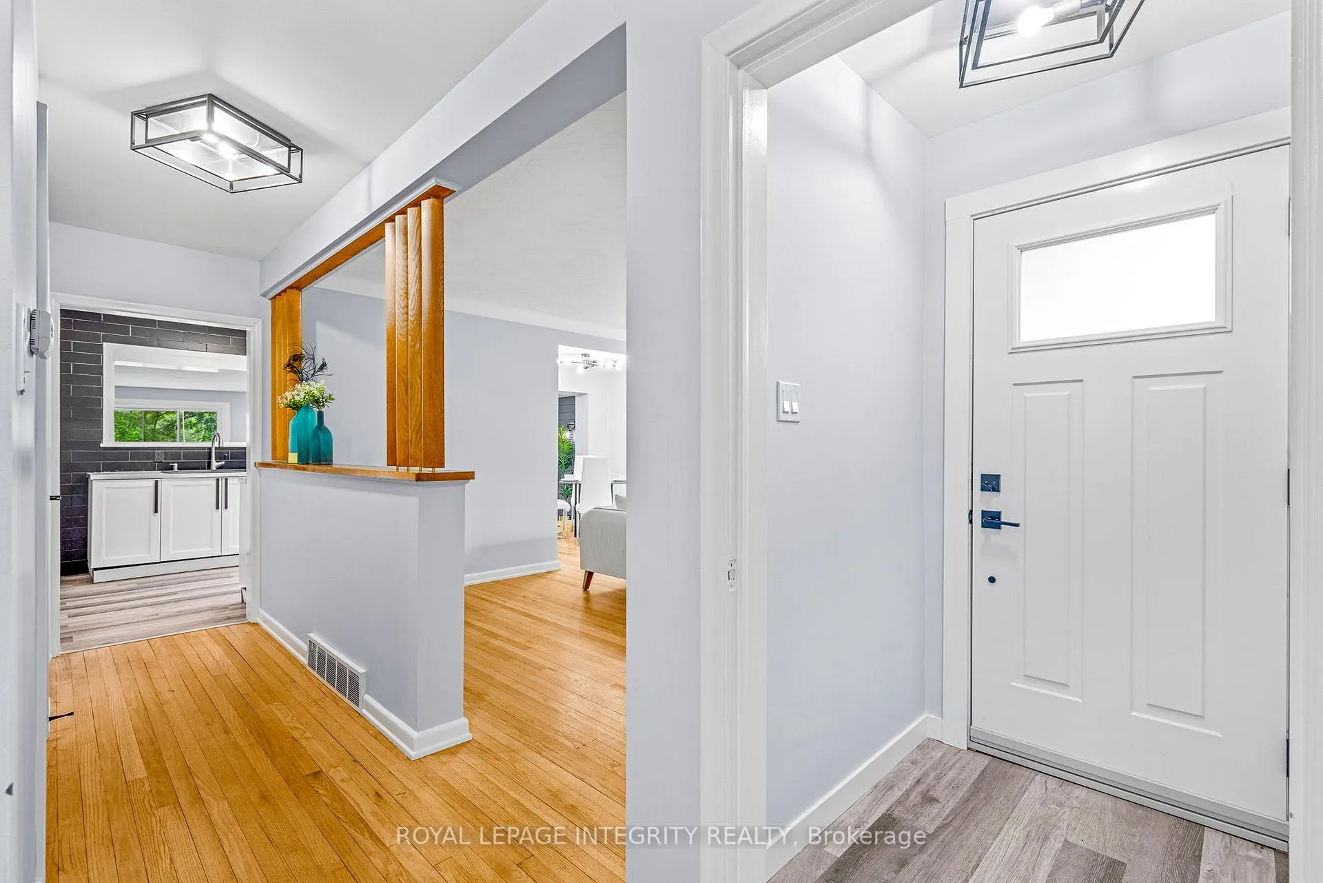 Photo 3 of 1116 Cline Crescent, Ottawa, Bel Air Heights — HOMEH