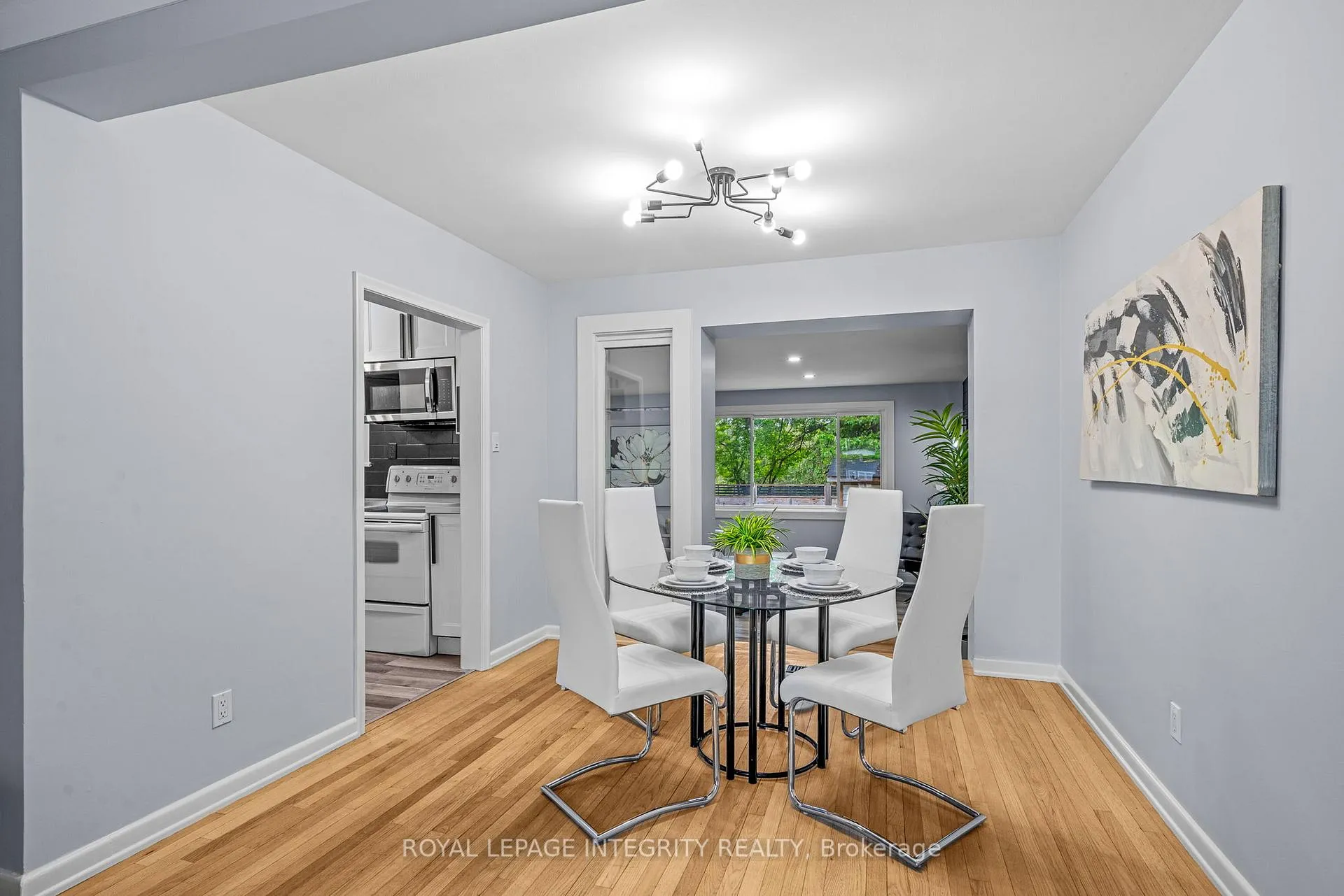 Photo 8 of 1116 Cline Crescent, Ottawa, Bel Air Heights — HOMEH