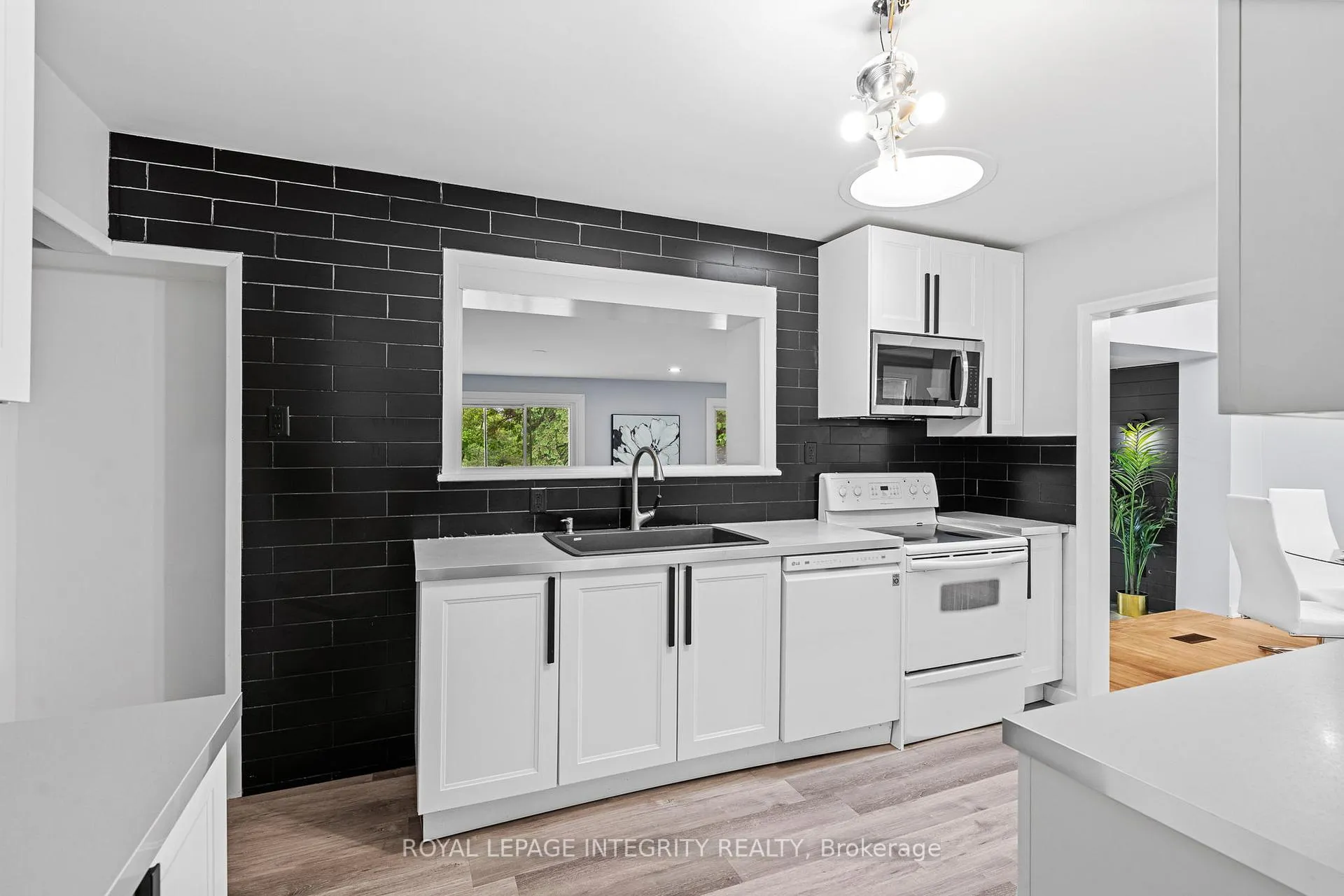 Photo 14 of 1116 Cline Crescent, Ottawa, Bel Air Heights — HOMEH