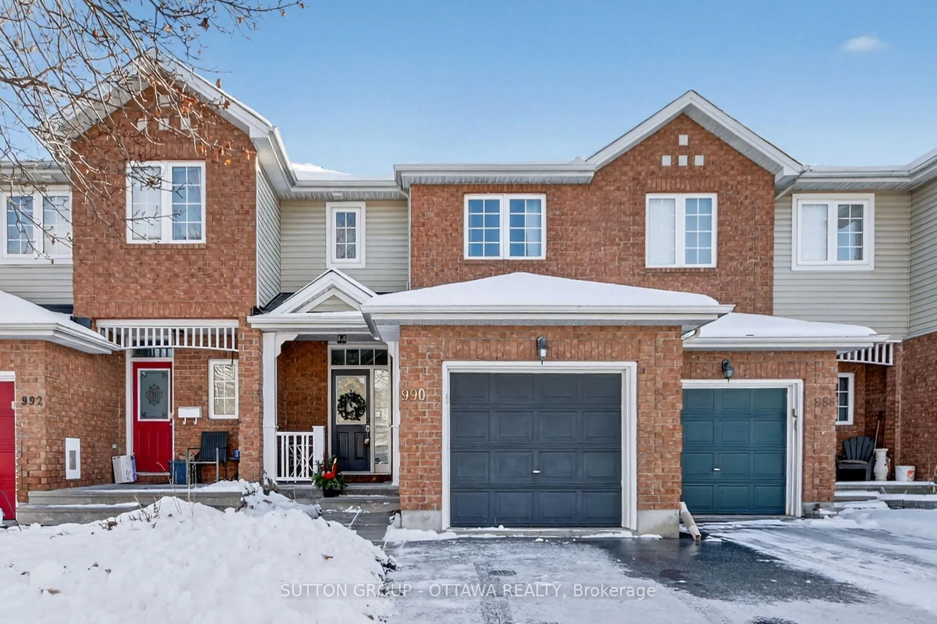 Photo 2 of 990 Markwick Crescent, Ottawa, Notting Hill/Summerside — HOMEH