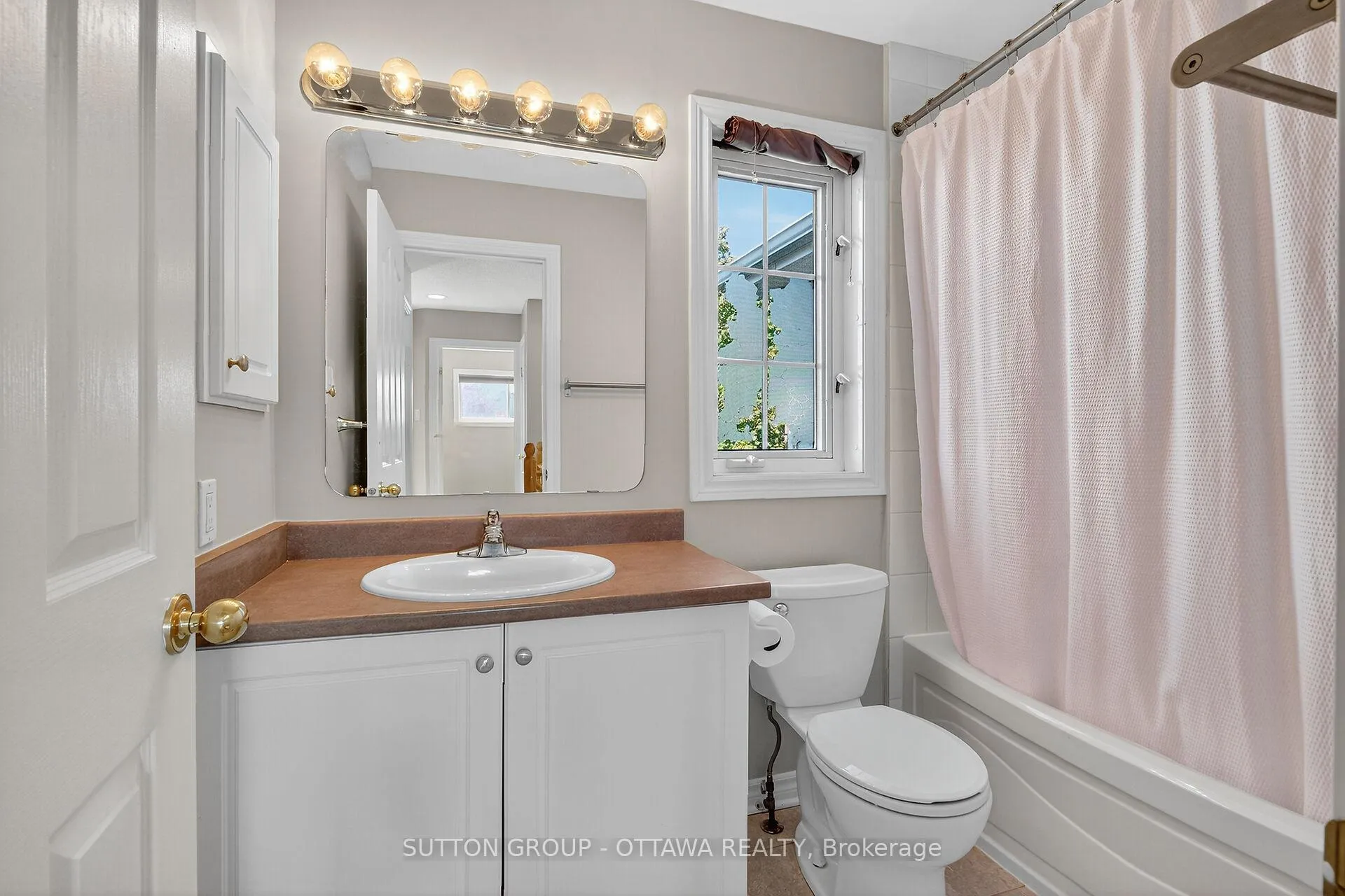 Photo 56 of 990 Markwick Crescent, Ottawa, Notting Hill/Summerside — HOMEH