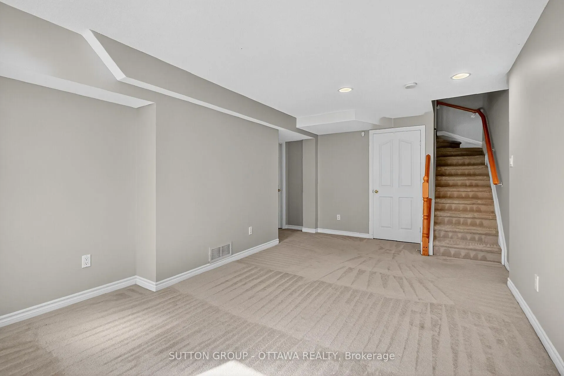 Photo 86 of 990 Markwick Crescent, Ottawa, Notting Hill/Summerside — HOMEH