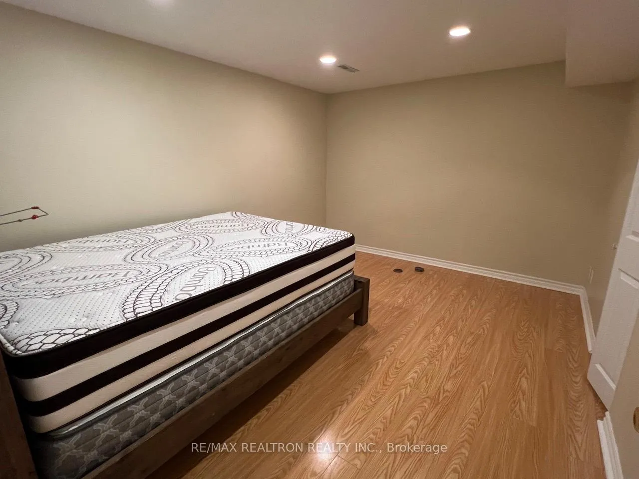 Photo 2 of Unit Bsmt, 26 Charnwood Place, Markham, Aileen-Willowbrook — HOMEH