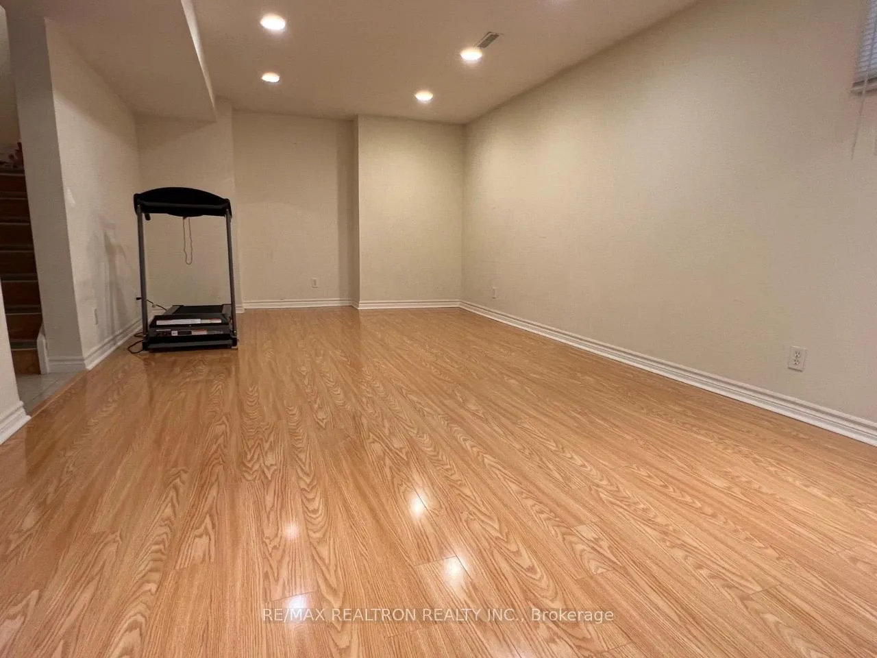 Photo 9 of Unit Bsmt, 26 Charnwood Place, Markham, Aileen-Willowbrook — HOMEH