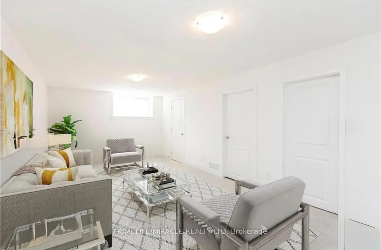 Photo 17 of 208 Monticello Avenue, Ottawa, Kanata - Emerald Meadows/Trailwest — HOMEH