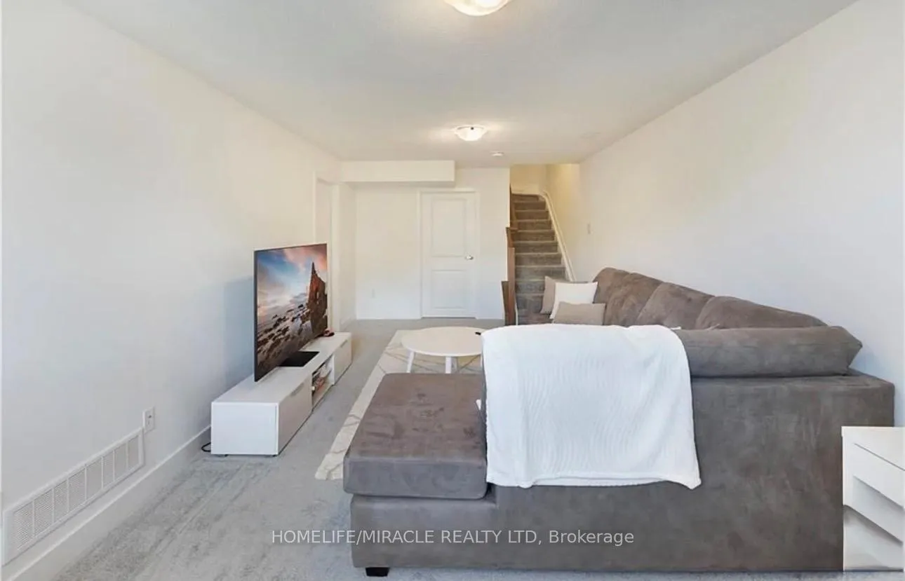 Photo 22 of 208 Monticello Avenue, Ottawa, Kanata - Emerald Meadows/Trailwest — HOMEH