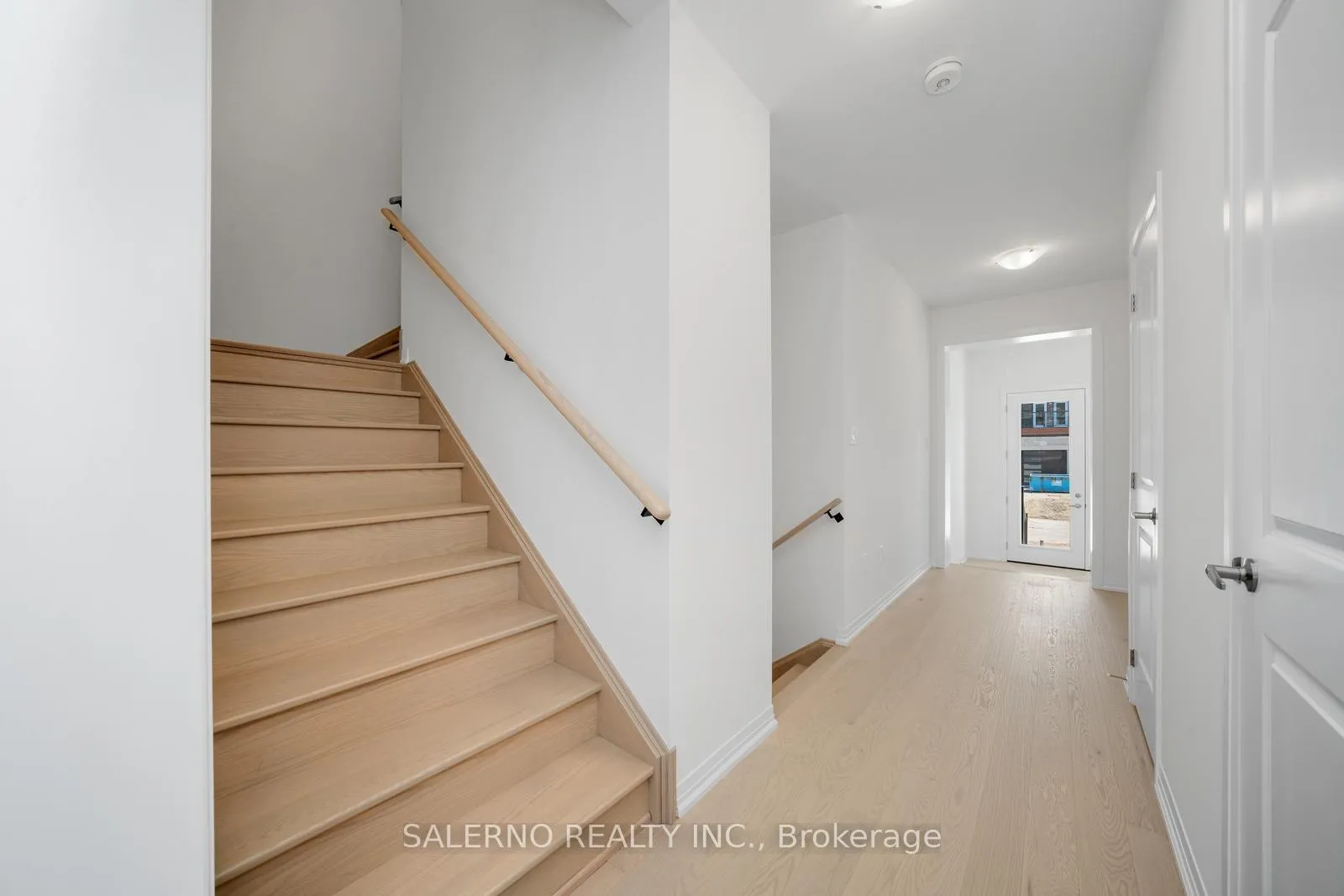 Photo 6 of 115 Adario Crescent, Vaughan, Vellore Village — HOMEH