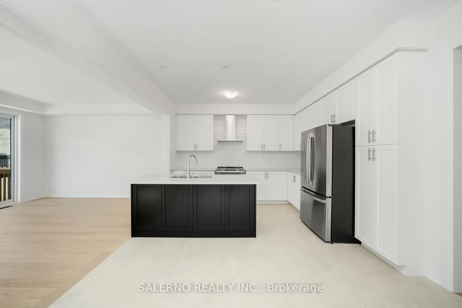 Photo 8 of 115 Adario Crescent, Vaughan, Vellore Village — HOMEH