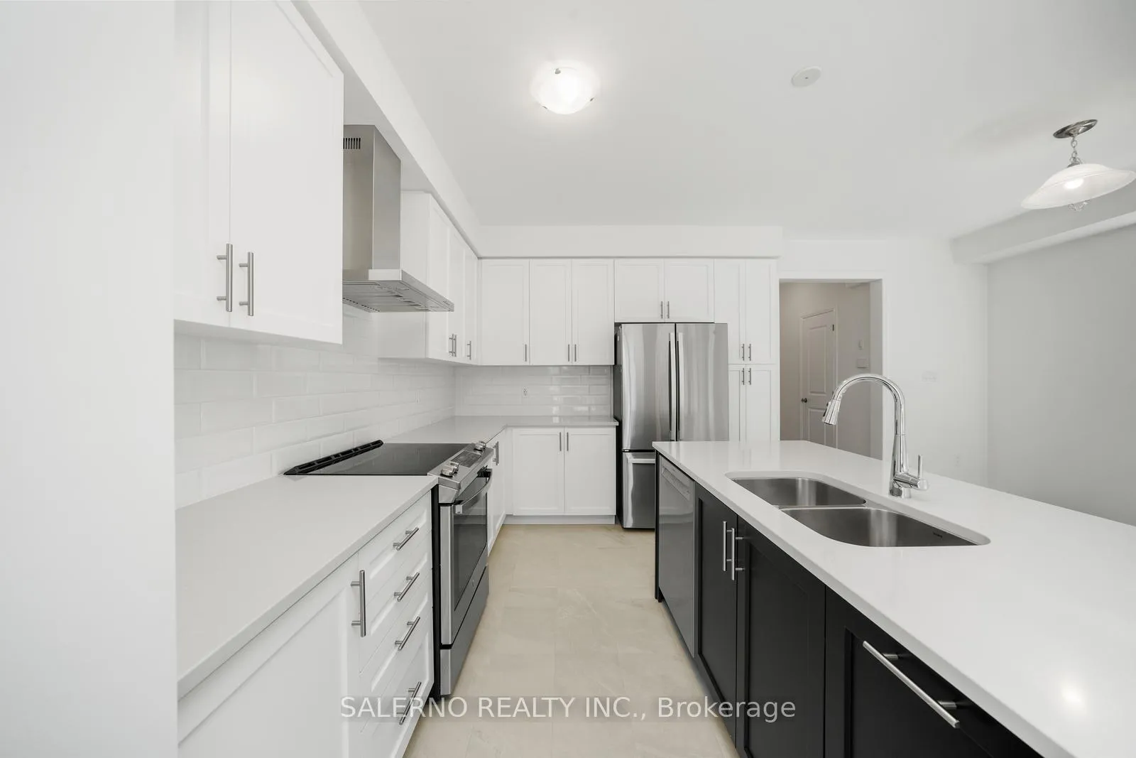 Photo 10 of 115 Adario Crescent, Vaughan, Vellore Village — HOMEH