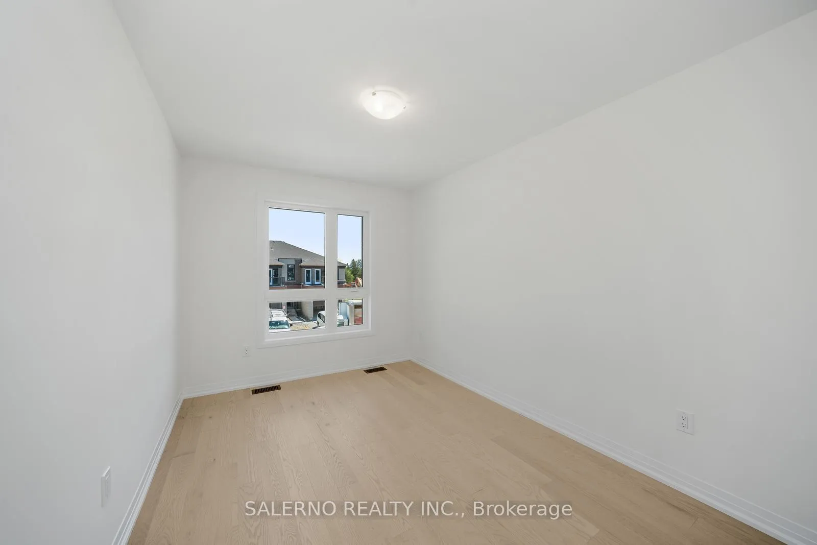 Photo 32 of 115 Adario Crescent, Vaughan, Vellore Village — HOMEH