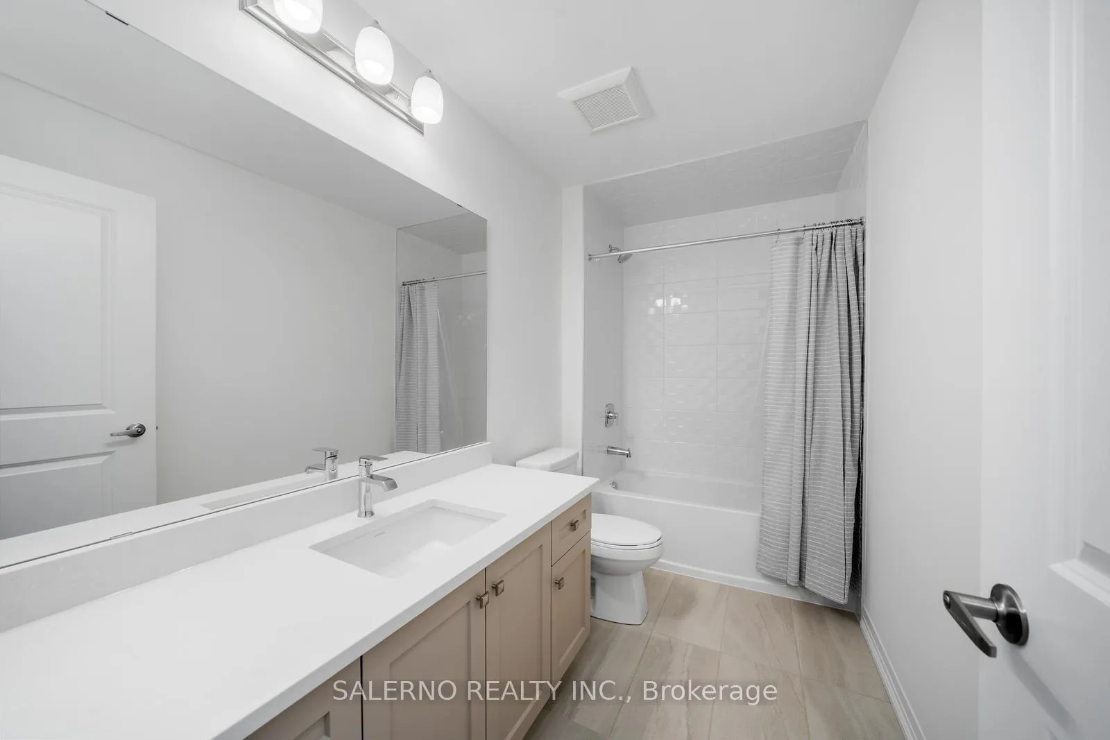 Photo 34 of 115 Adario Crescent, Vaughan, Vellore Village — HOMEH