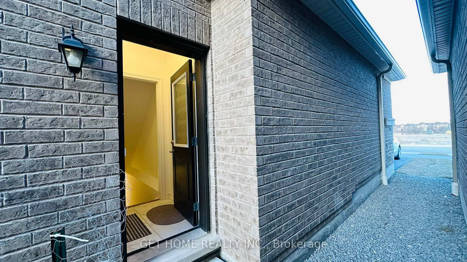 Photo 2 of Unit Bsmt, 418 Coronation Road, Whitby, Rural Whitby — HOMEH