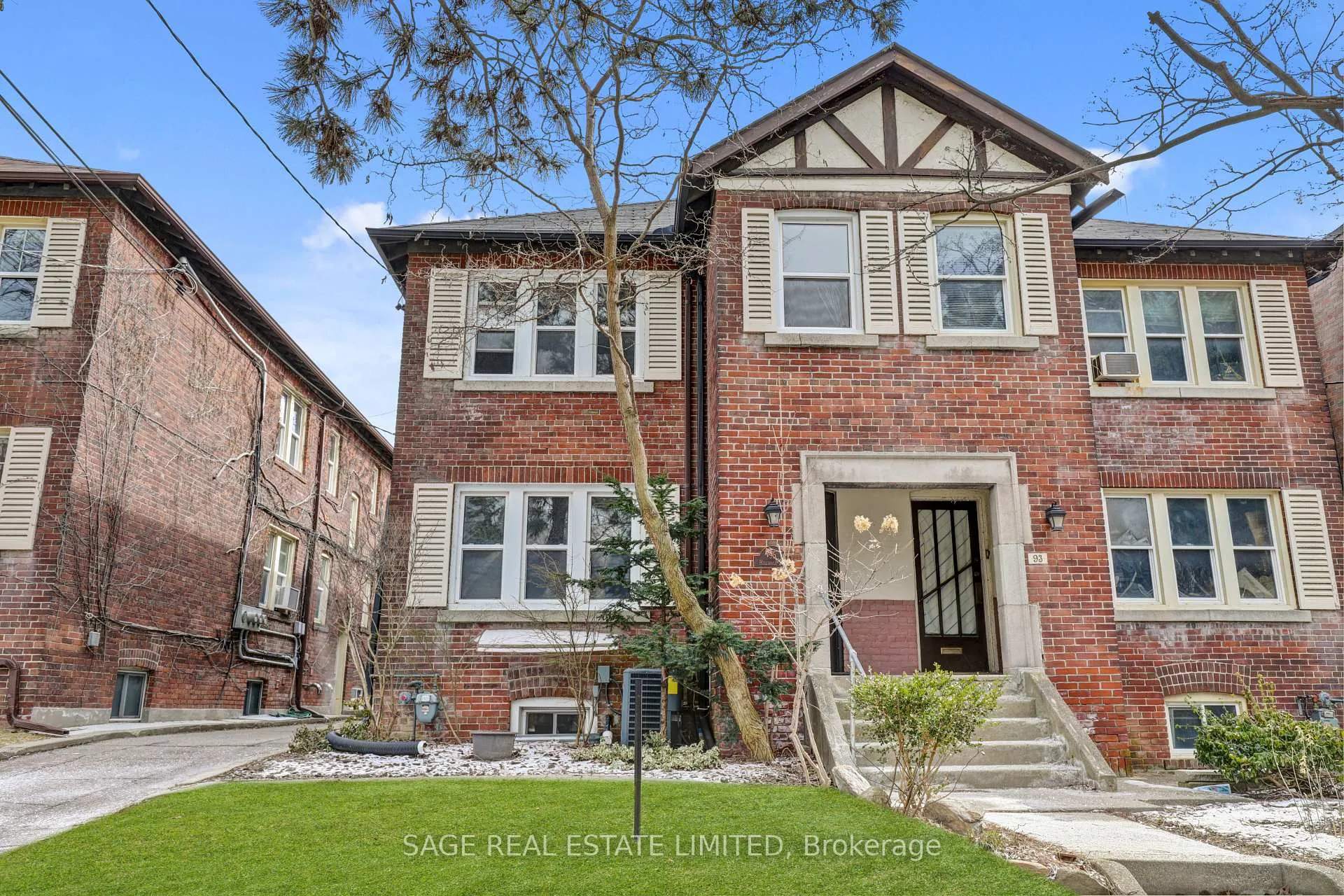 Front of Unit Main, 95 Hillsdale Avenue E