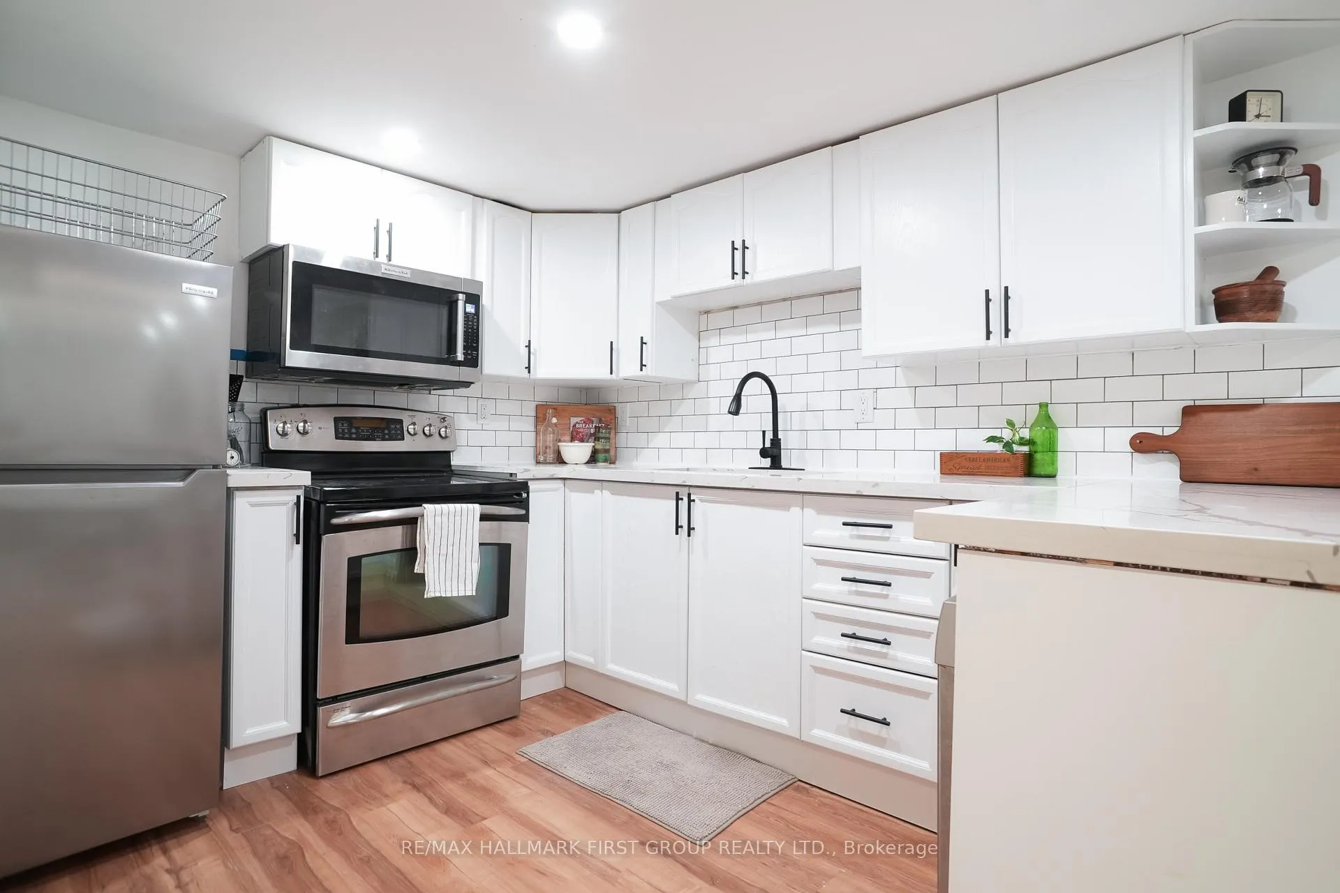 Photo 6 of Unit Lower, 764 Hampton Court, Pickering, West Shore — HOMEH
