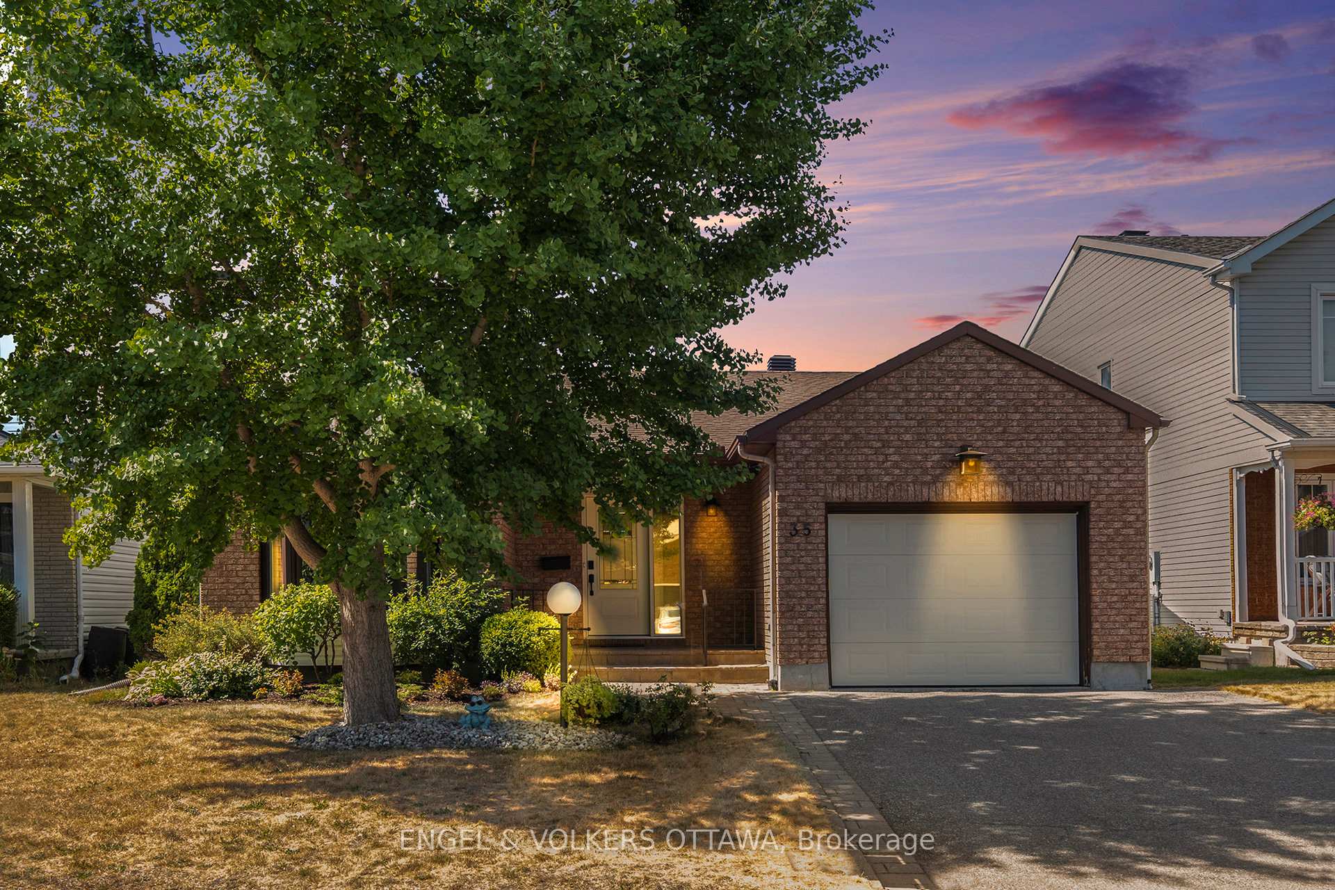 Photo 1 of 35 Pepperrall Crescent, Ottawa, Barrhaven - Heritage Park — HOMEH
