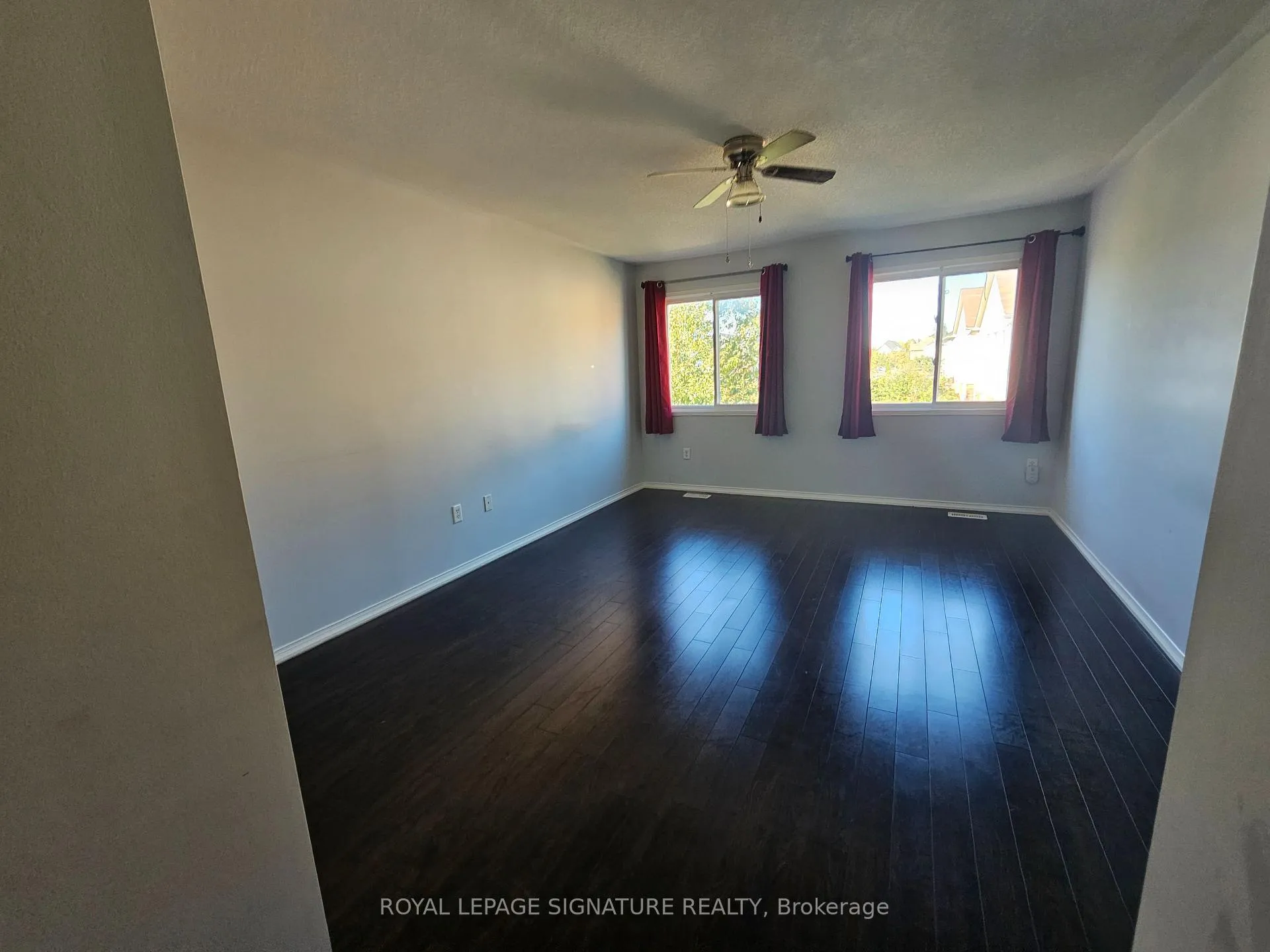 Photo 11 of 967 Fetchison Drive, Oshawa, Taunton — HOMEH