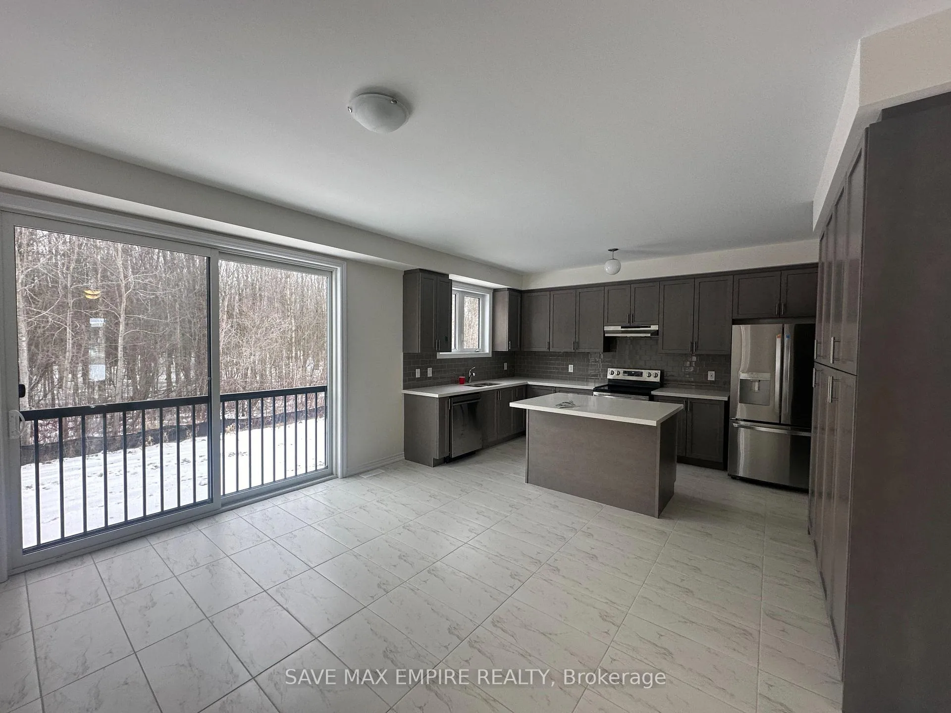 Photo 5 of 47 Del Ray Crescent, Wasaga Beach — HOMEH