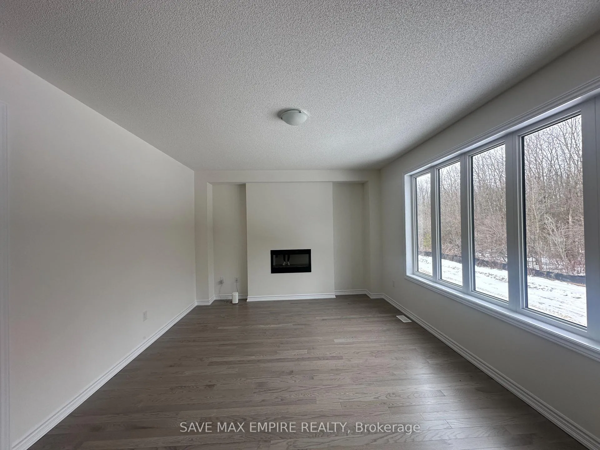 Photo 7 of 47 Del Ray Crescent, Wasaga Beach — HOMEH