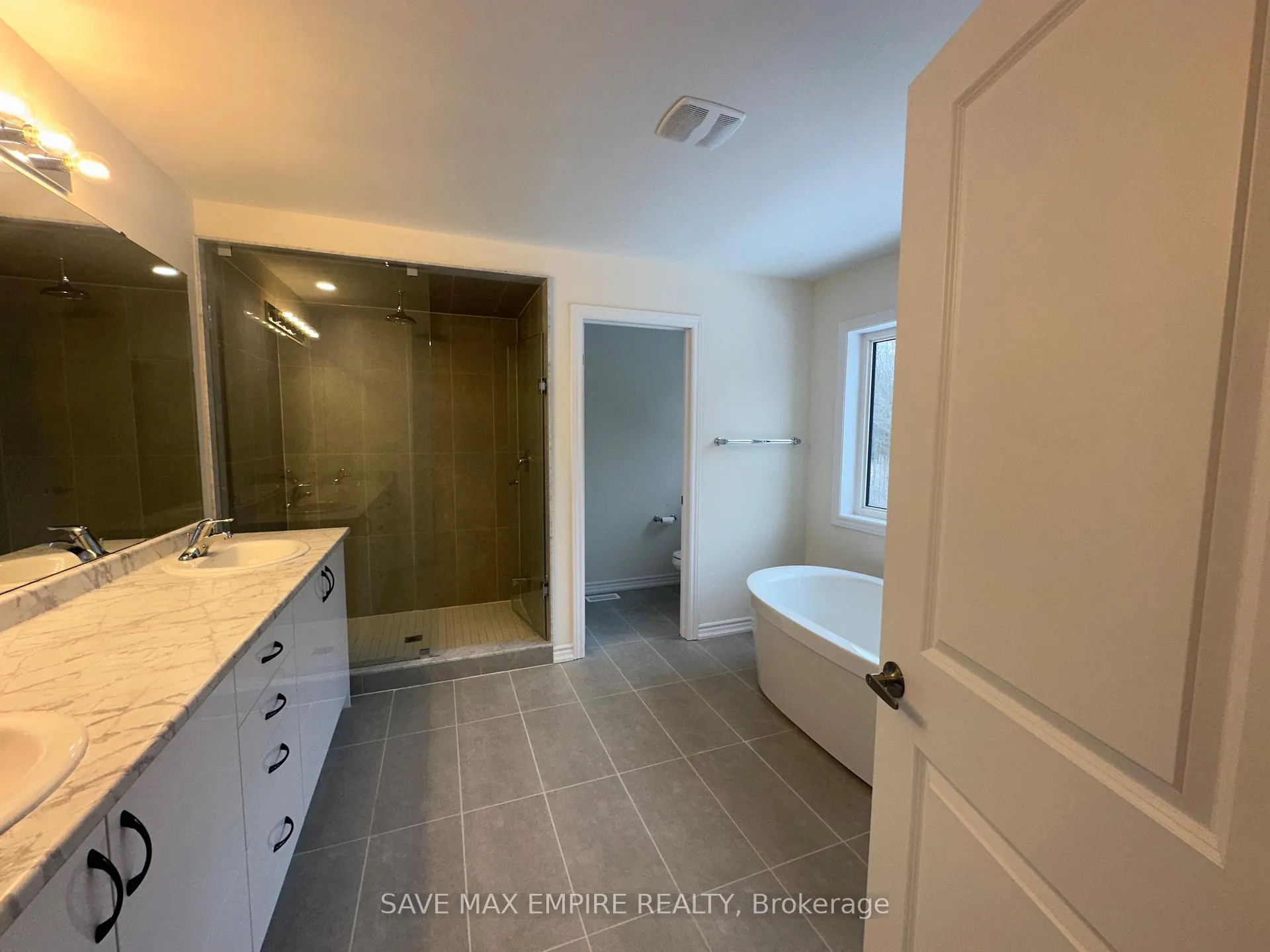 Photo 15 of 47 Del Ray Crescent, Wasaga Beach — HOMEH