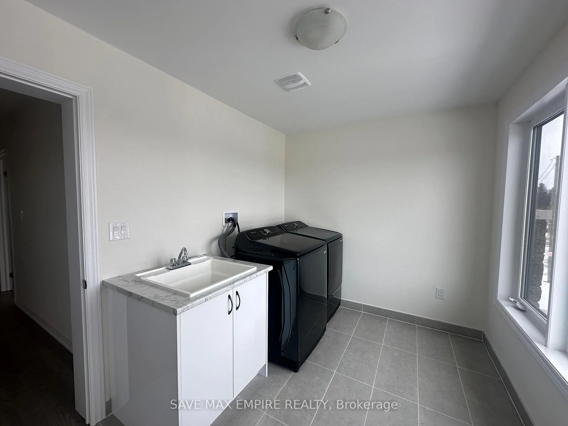 Photo 22 of 47 Del Ray Crescent, Wasaga Beach — HOMEH