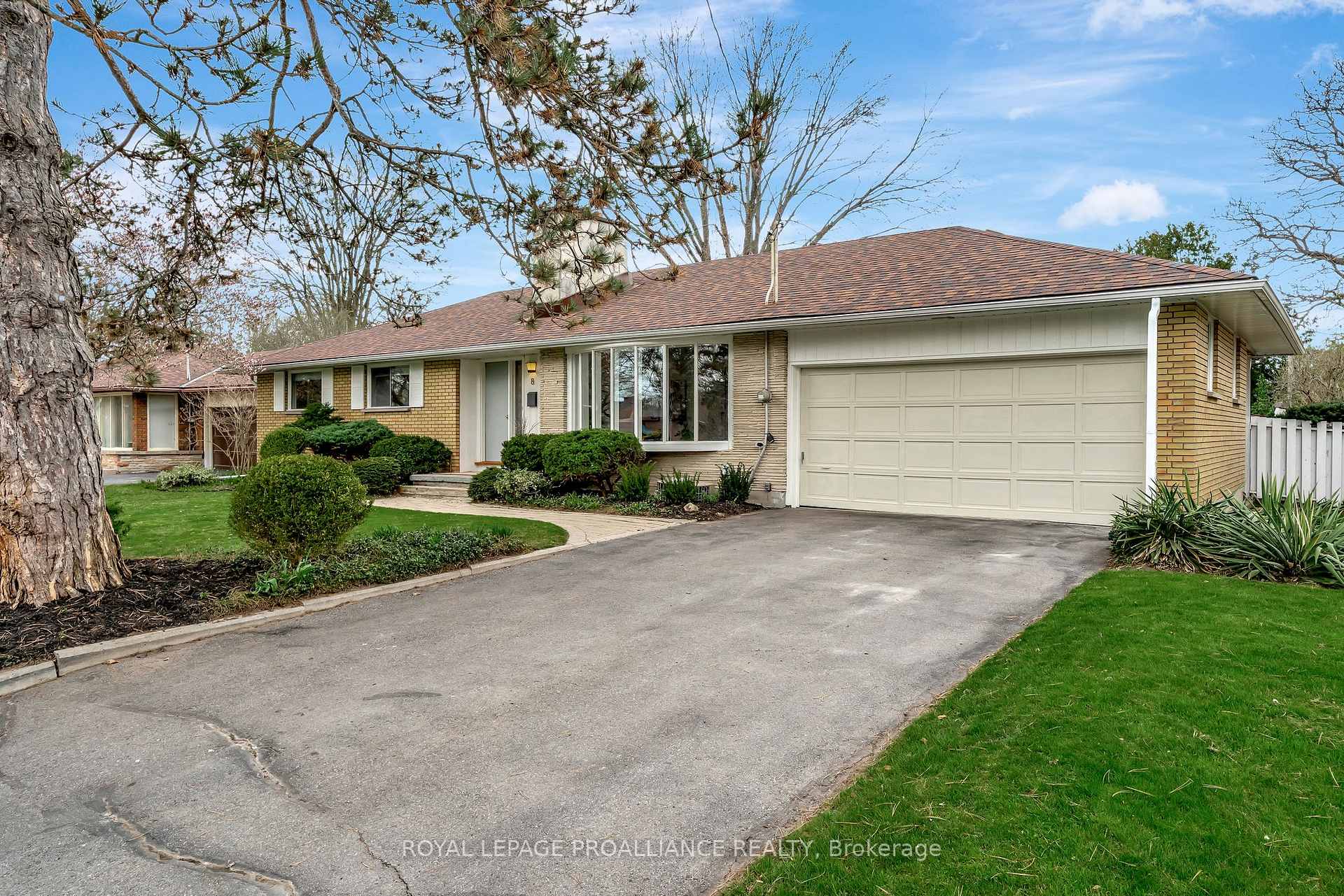 Photo 4 of 8 Sunset Drive, Belleville, Belleville Ward — HOMEH