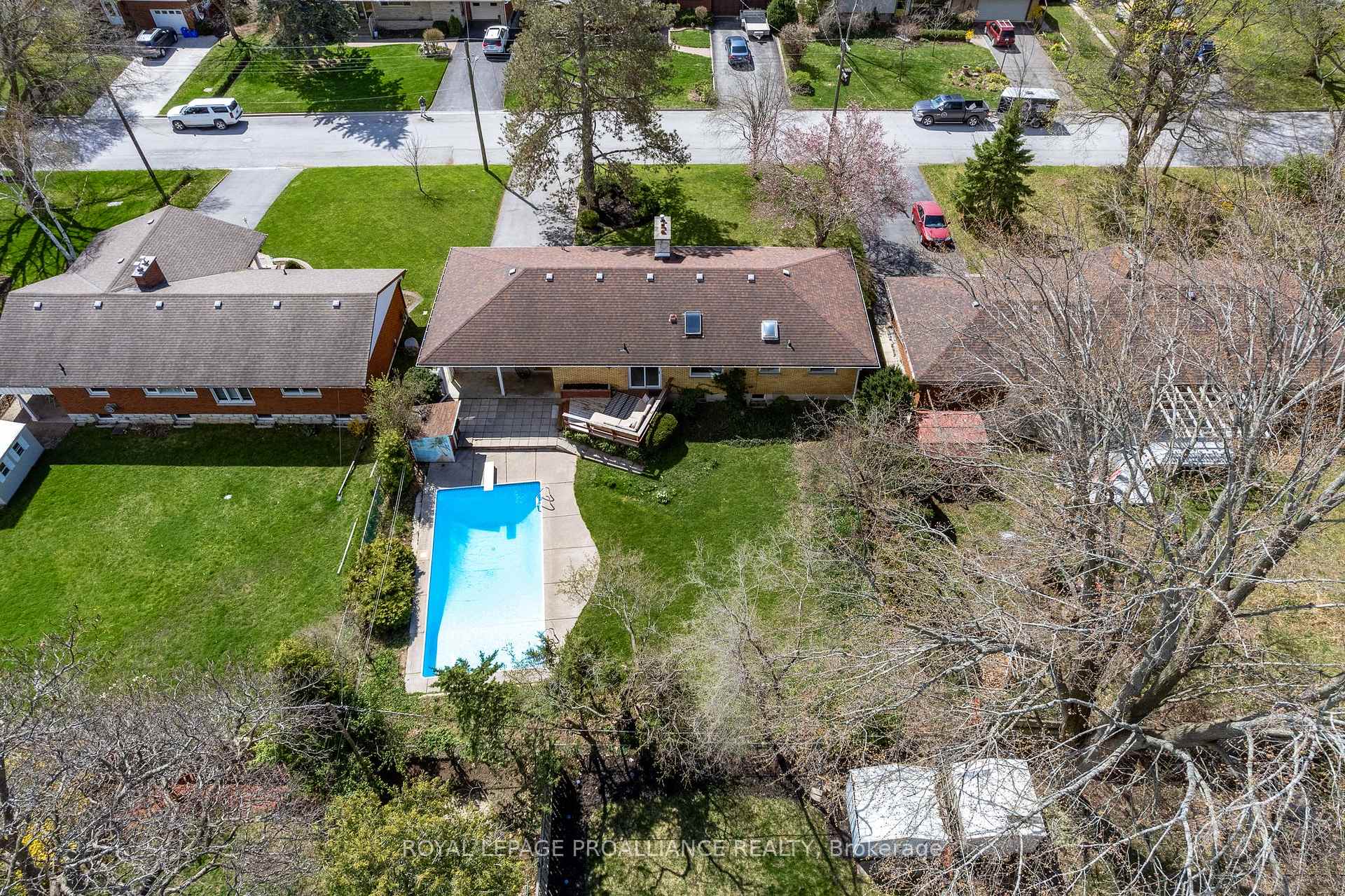 Photo 43 of 8 Sunset Drive, Belleville, Belleville Ward — HOMEH