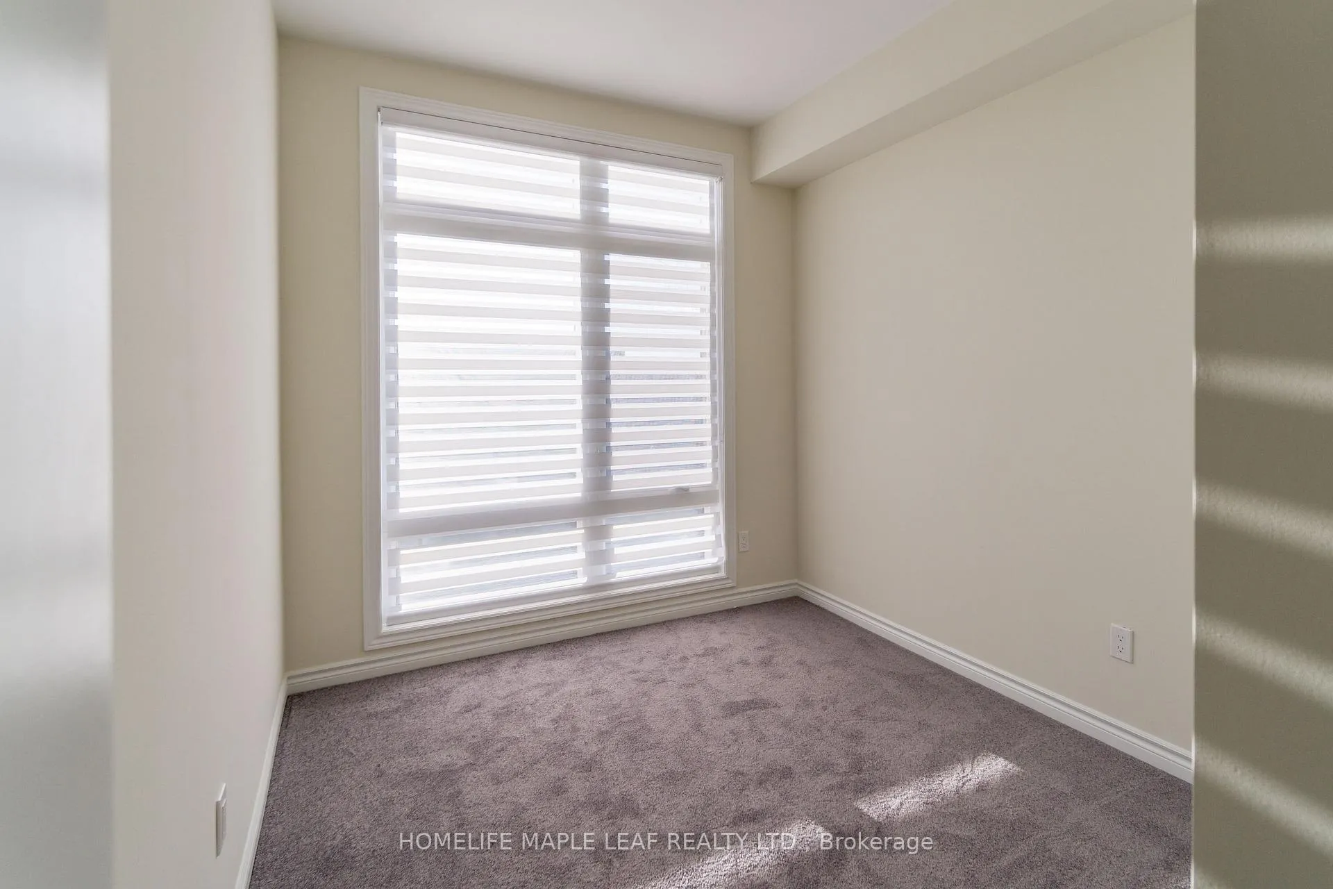 Photo 11 of 94 Golden Trail, Vaughan, Patterson — HOMEH