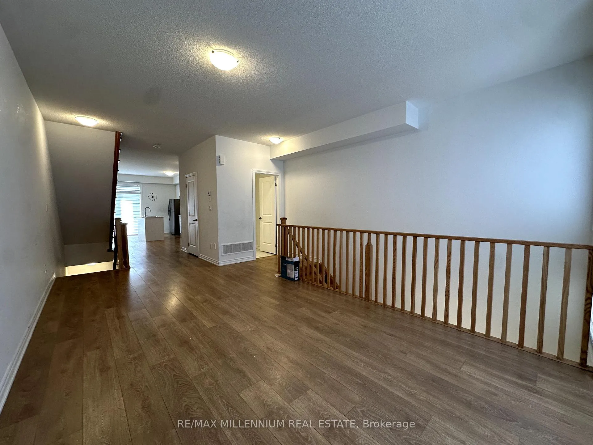 Photo 6 of 793 Eddystone Path, Oshawa, Donevan — HOMEH