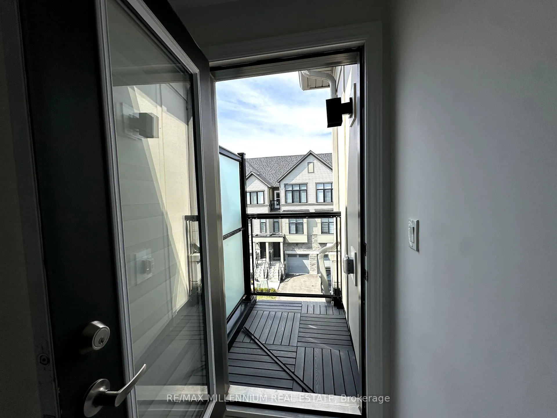 Photo 12 of 793 Eddystone Path, Oshawa, Donevan — HOMEH