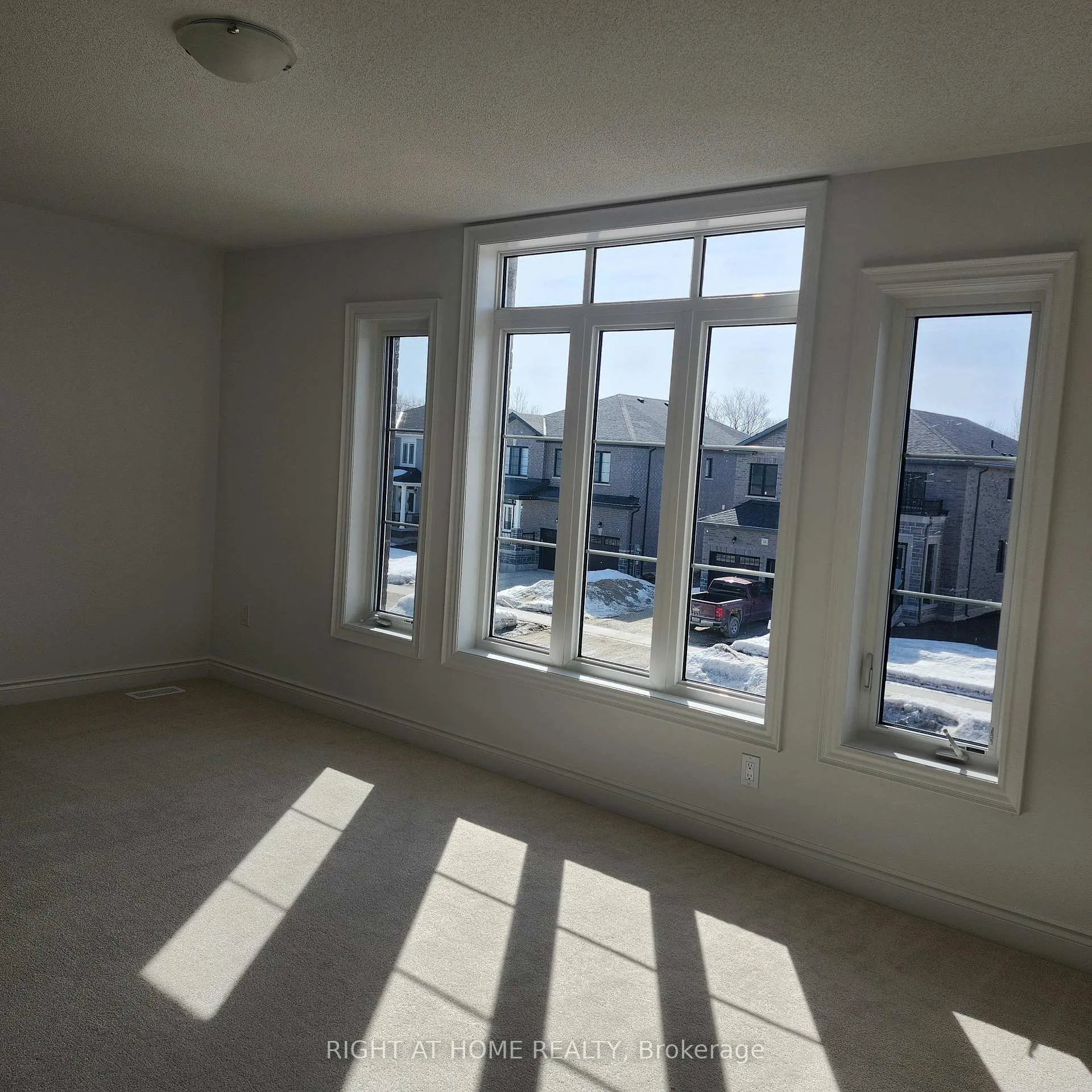 Photo 8 of 55 Amber Drive, Wasaga Beach — HOMEH