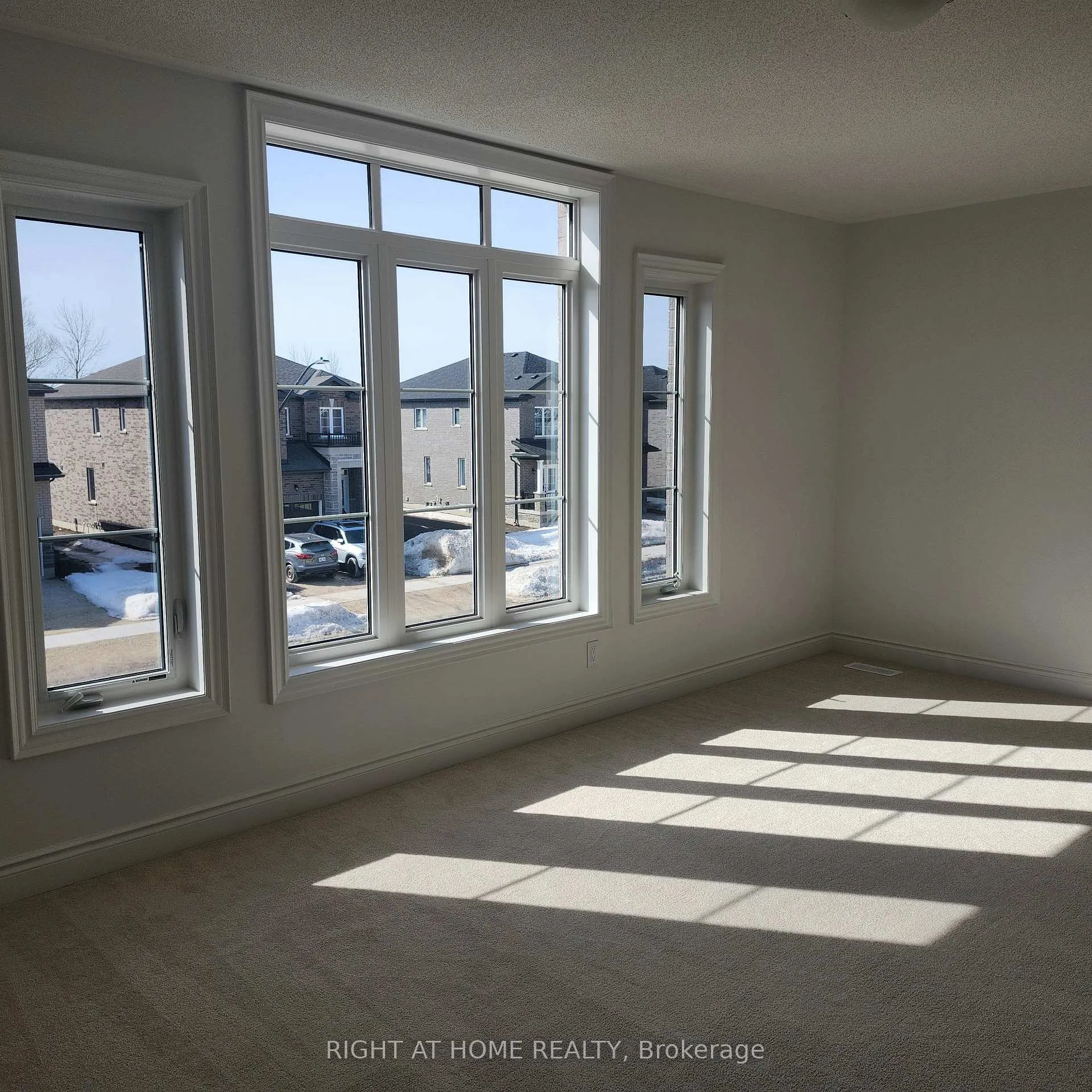 Photo 9 of 55 Amber Drive, Wasaga Beach — HOMEH