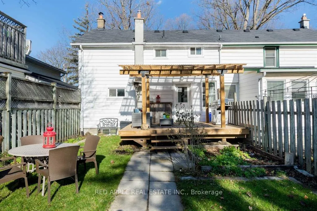 Photo 25 of 314A Main Street, King, Schomberg — HOMEH
