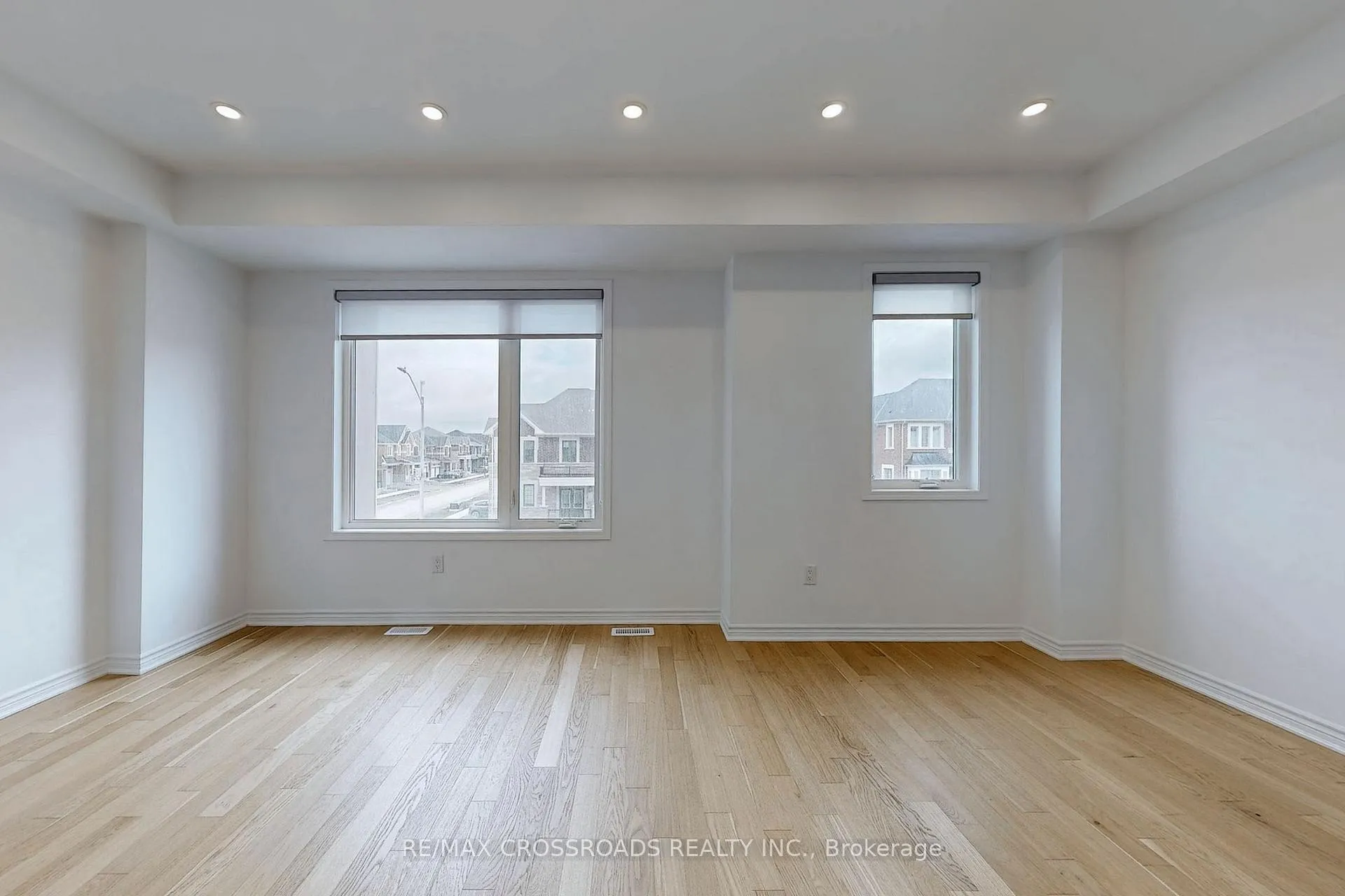 Photo 8 of 269 Stony Hill Boulevard, Markham, Rural Markham — HOMEH