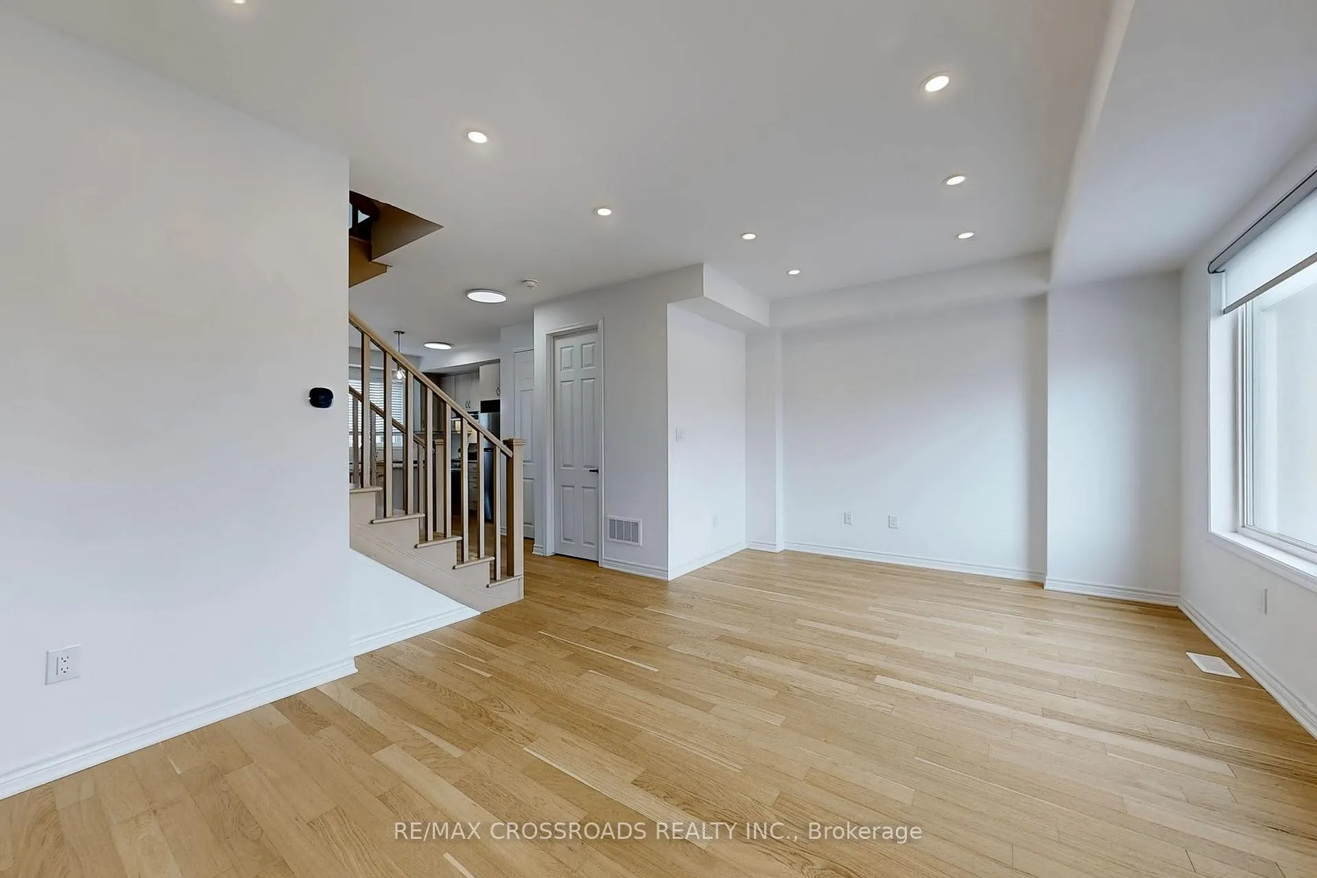 Photo 9 of 269 Stony Hill Boulevard, Markham, Rural Markham — HOMEH