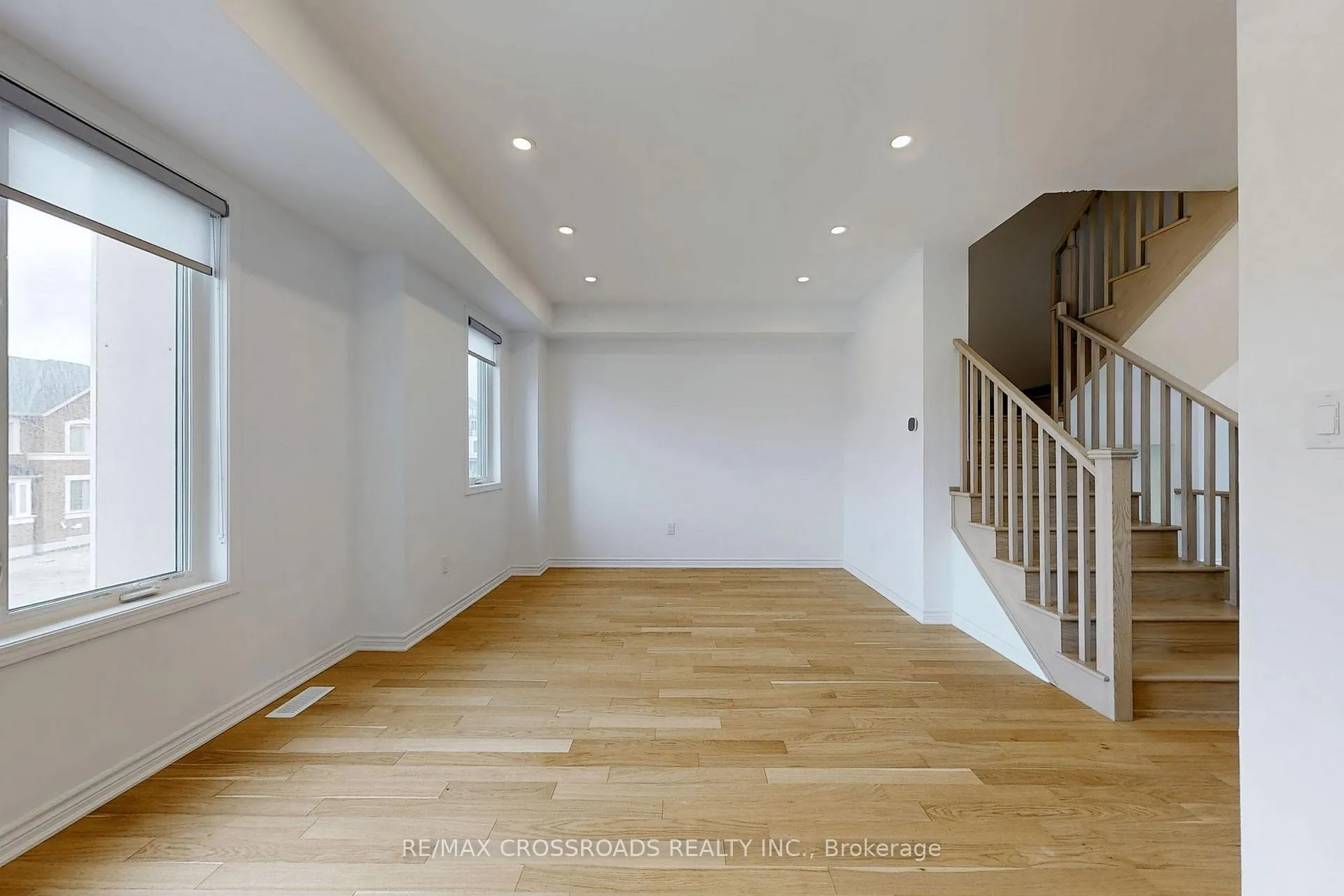 Photo 10 of 269 Stony Hill Boulevard, Markham, Rural Markham — HOMEH