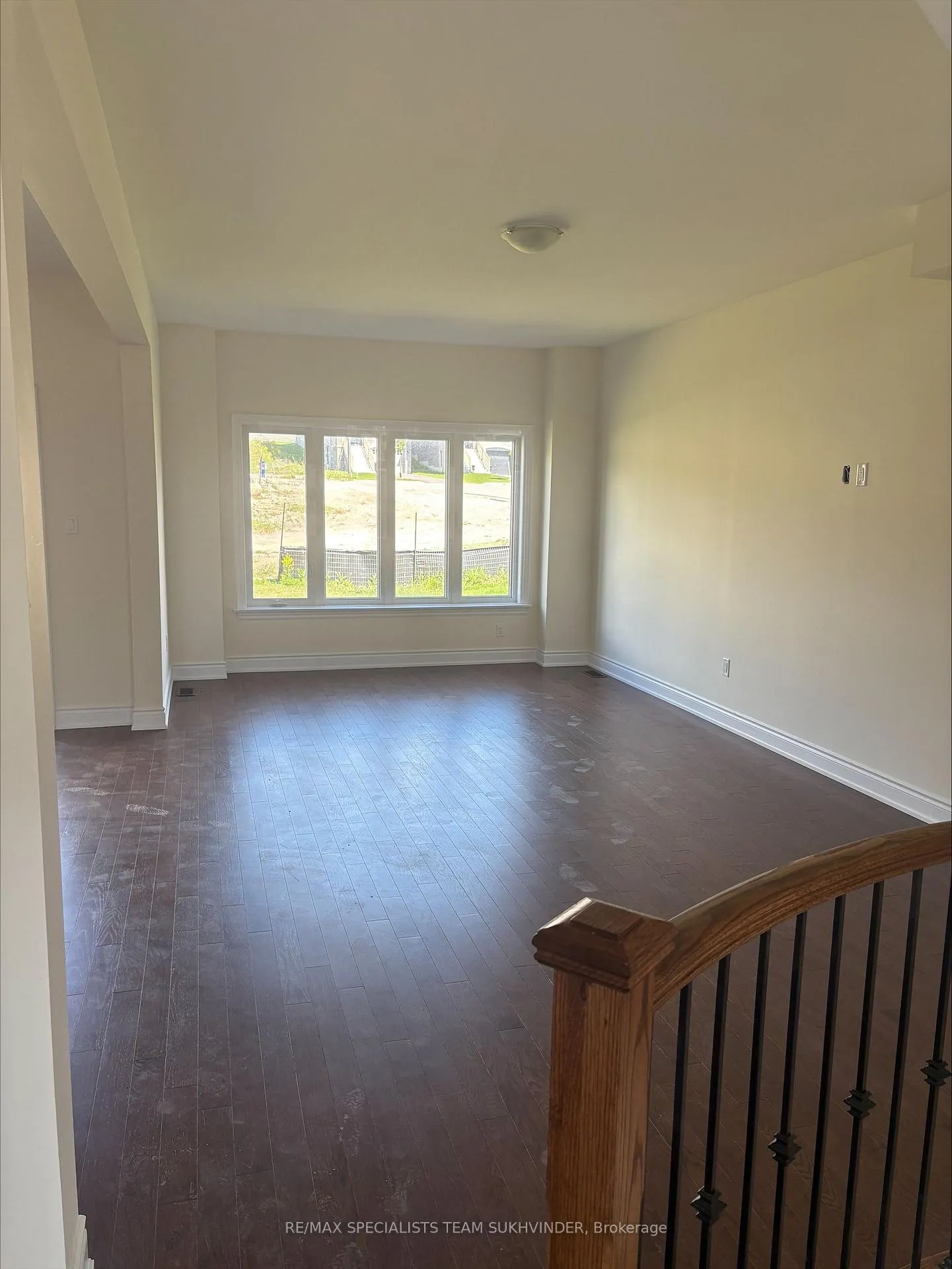 Photo 15 of 117 Kennedy Boulevard, New Tecumseth, Alliston — HOMEH
